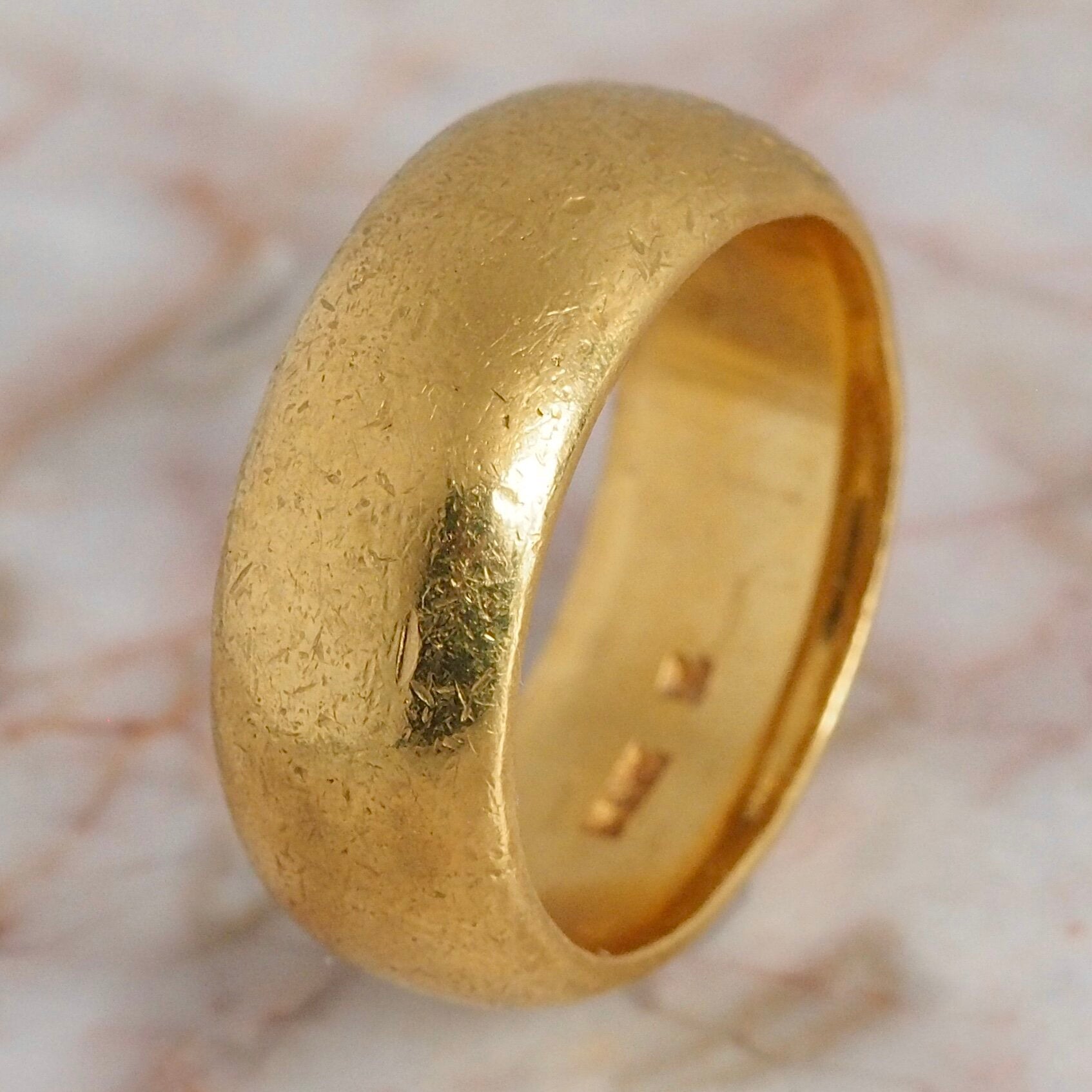 Vintage 22k Gold Chunky Wide Band