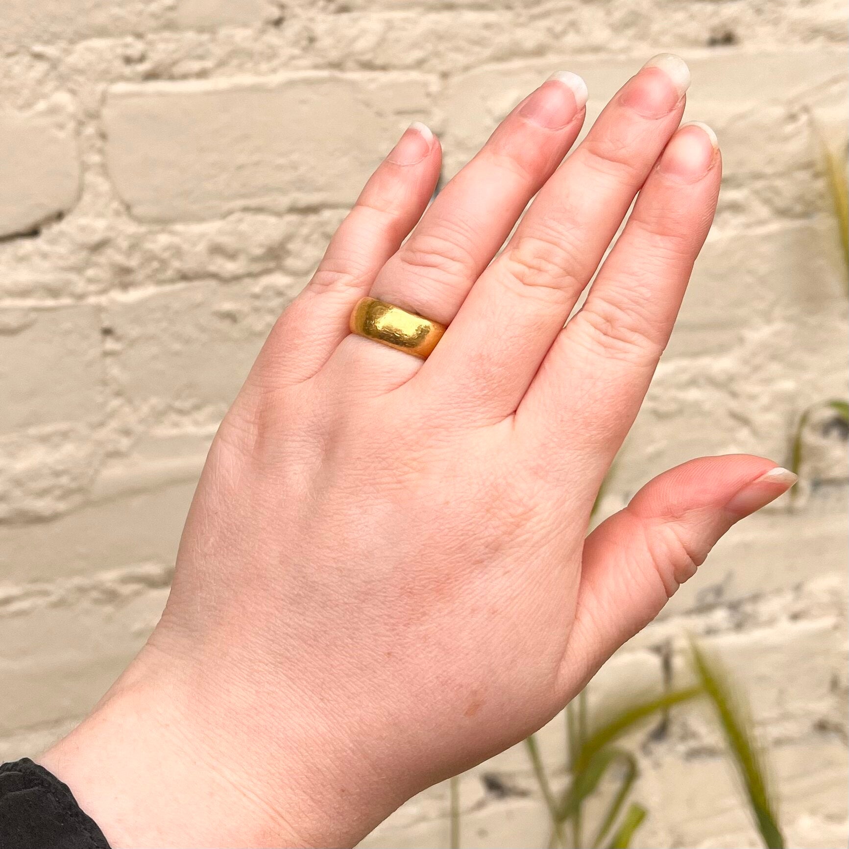 Vintage 22k Gold Chunky Wide Band