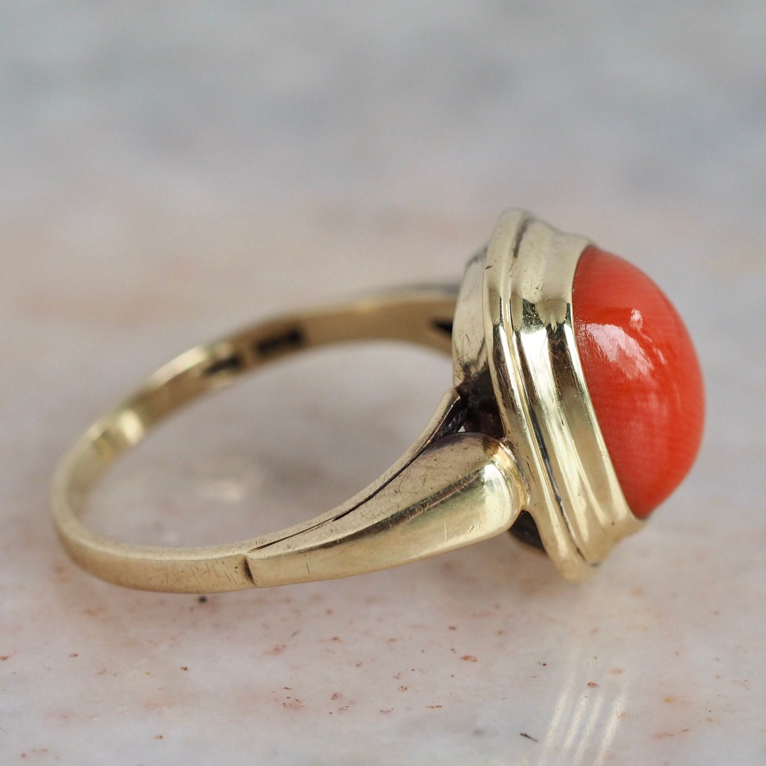 Vintage 8k Gold Coral Ring