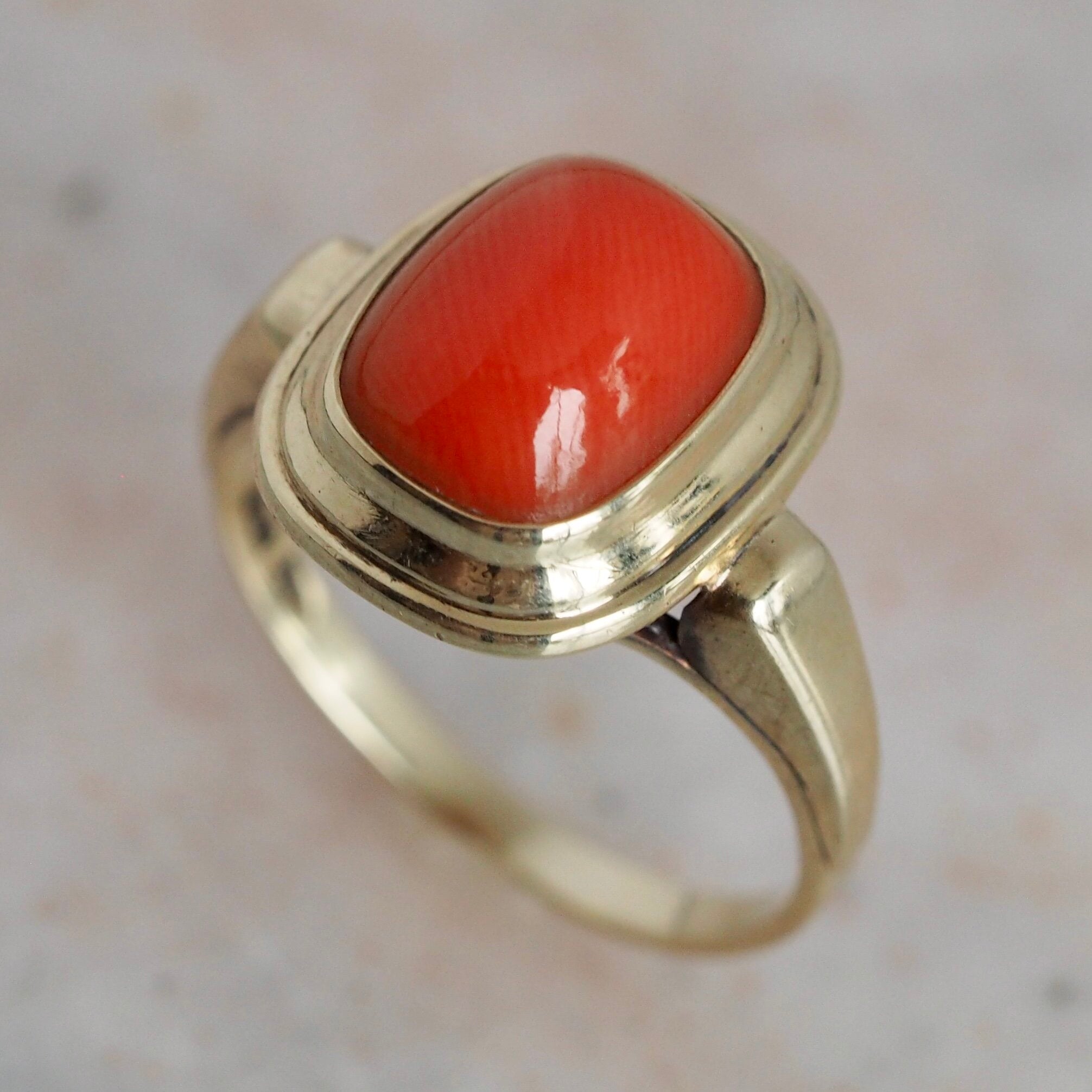 Vintage 8k Gold Coral Ring