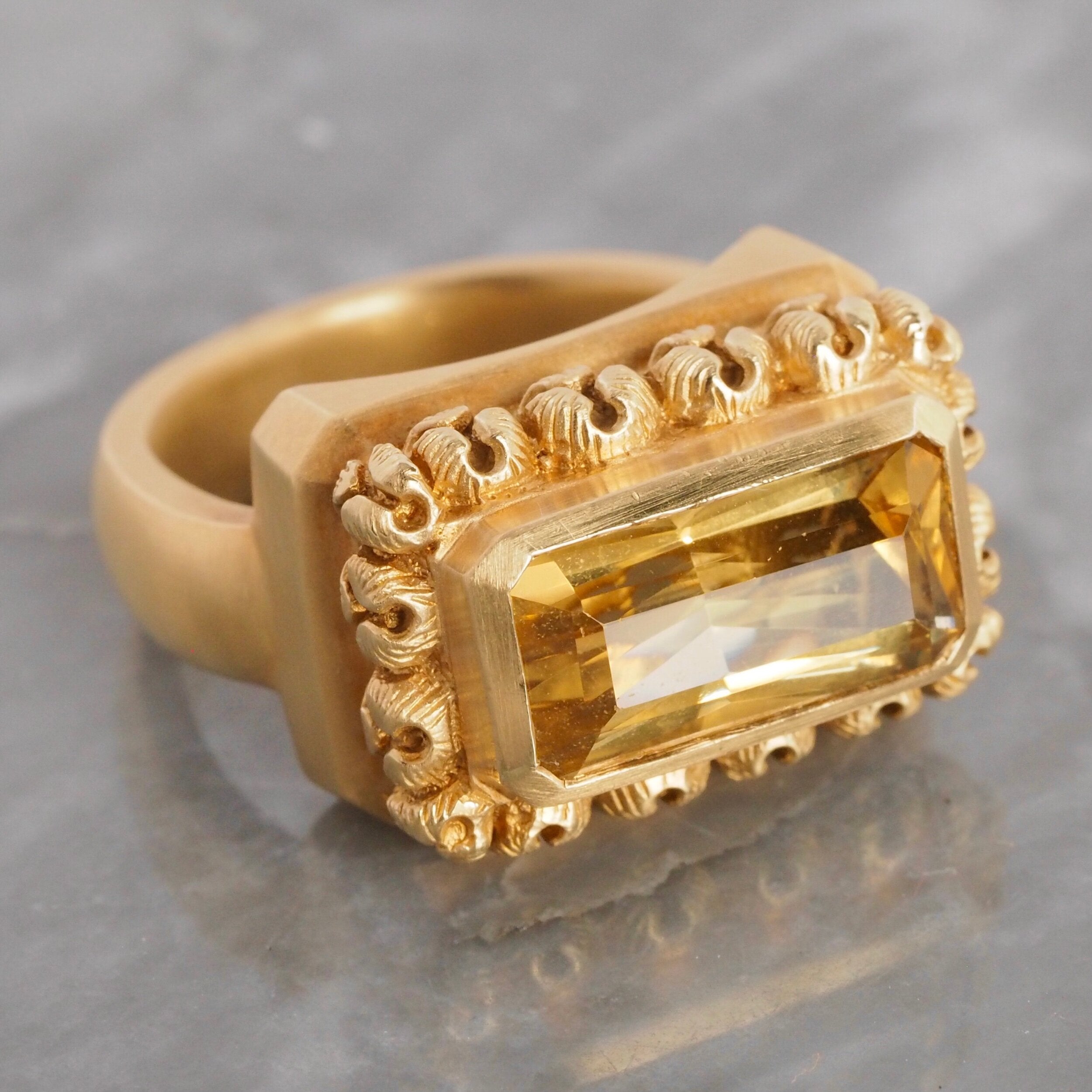 Vintage Citrine 18k Gold Douglas Elliott Ring