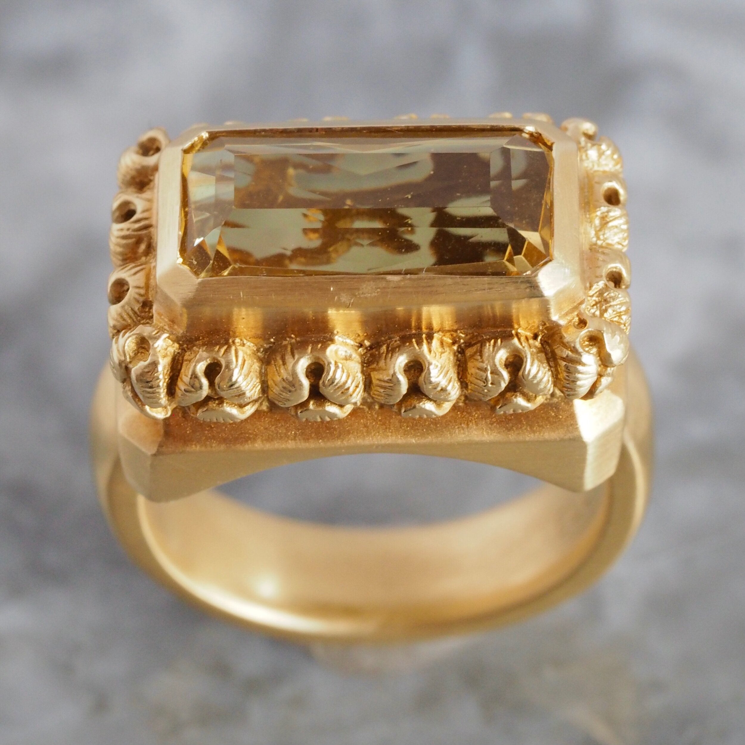 Vintage Citrine 18k Gold Douglas Elliott Ring