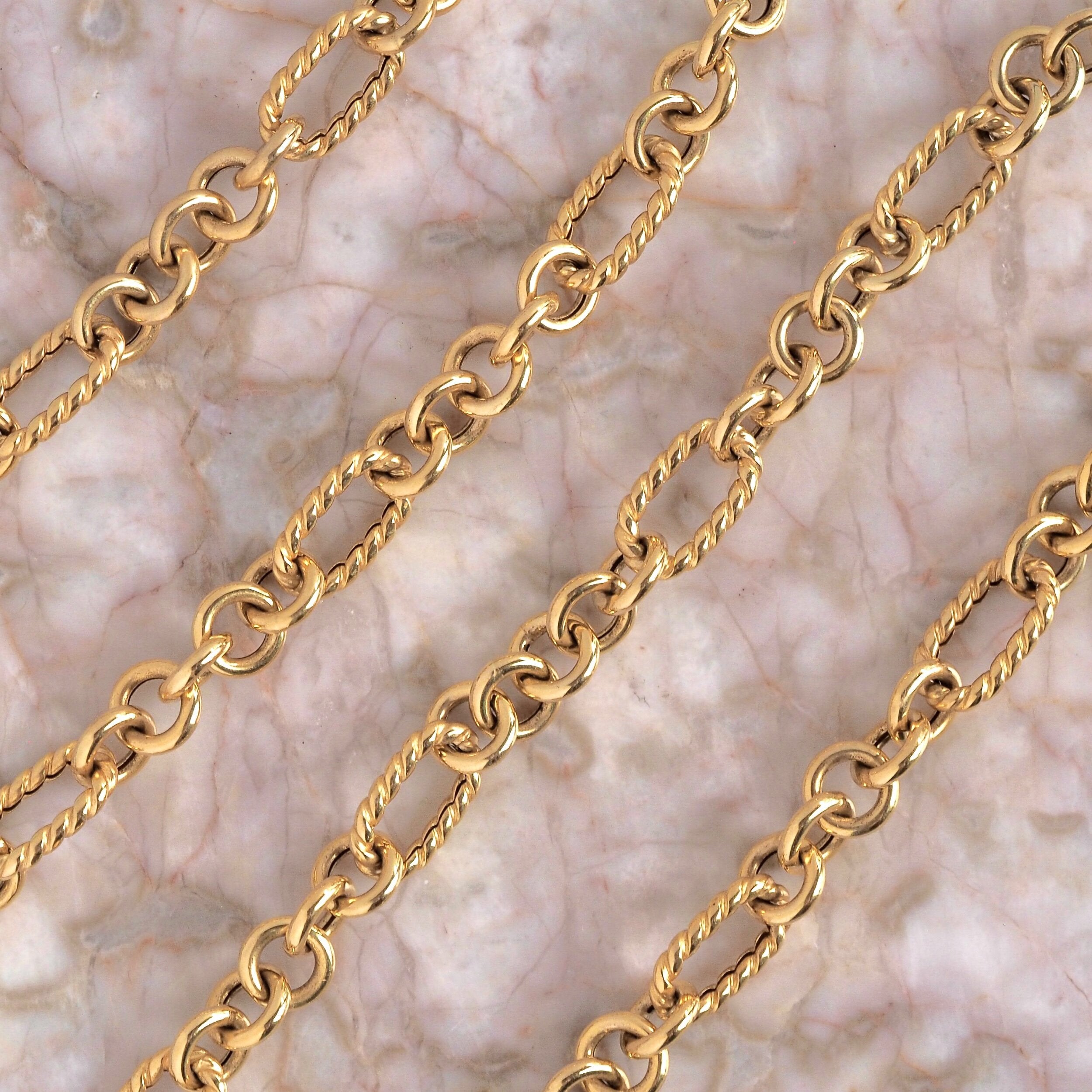 Vintage Italian 14k Gold Textured Oval and Round Rolo Link Chain Necklace