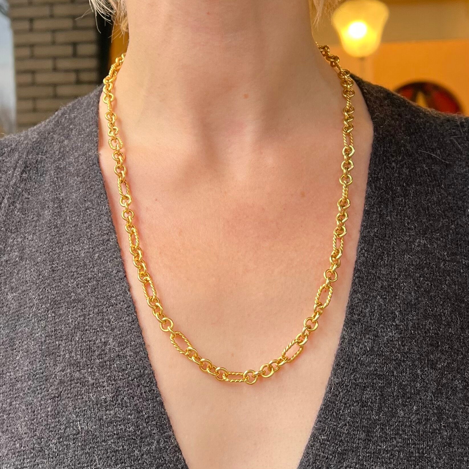 Vintage Italian 14k Gold Textured Oval and Round Rolo Link Chain Necklace