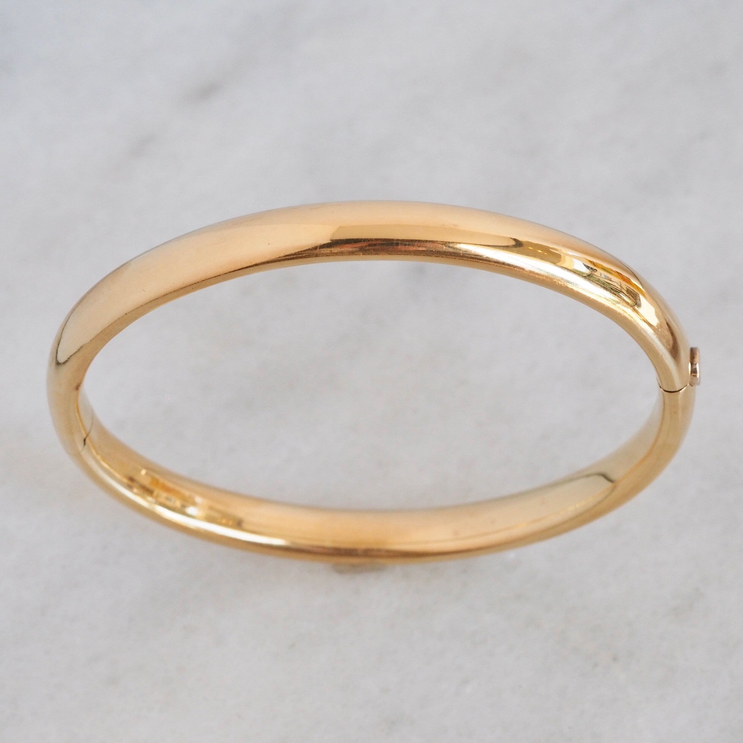 Vintage Italian 18k Gold Puffy Hinged Bangle