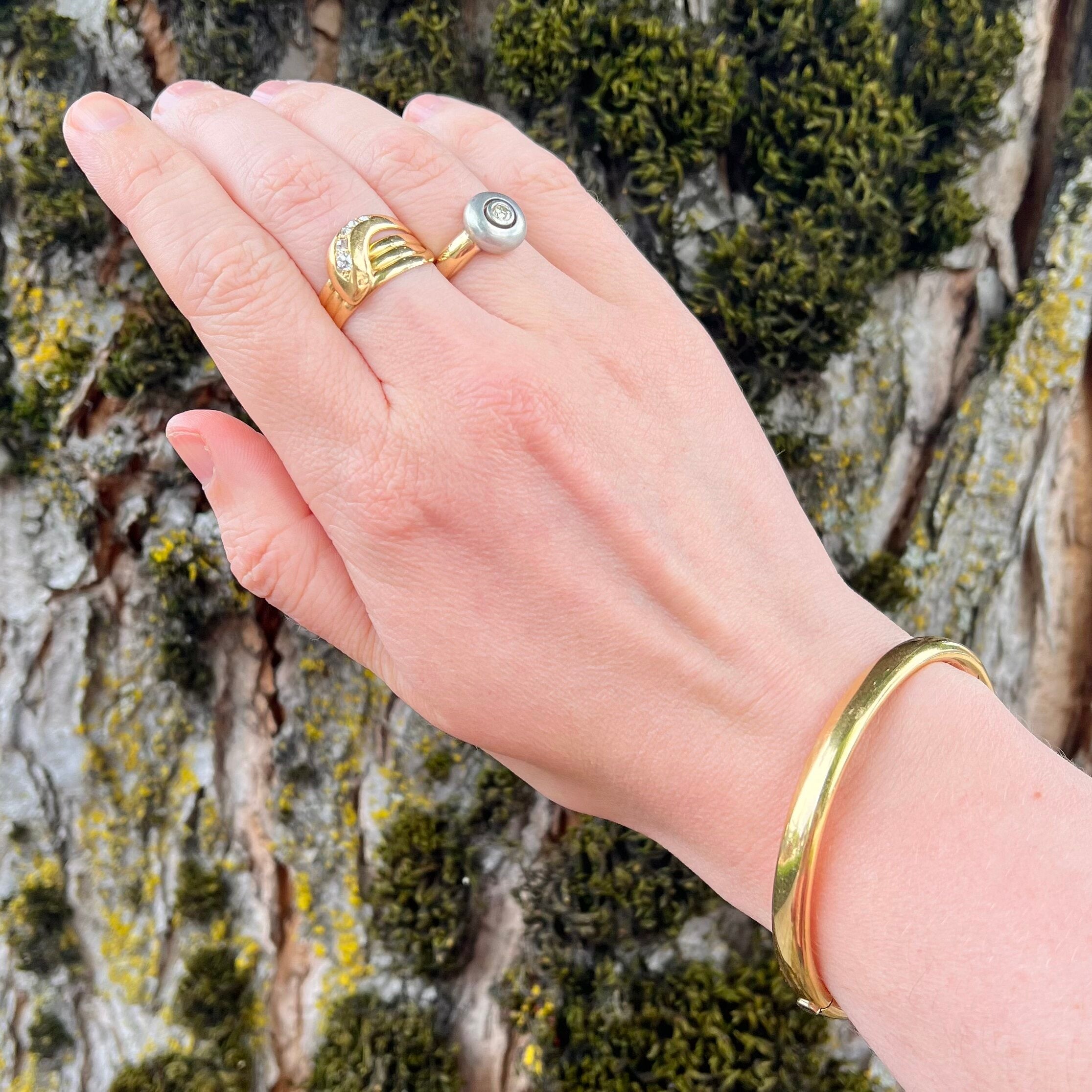 Vintage Italian 18k Gold Puffy Hinged Bangle
