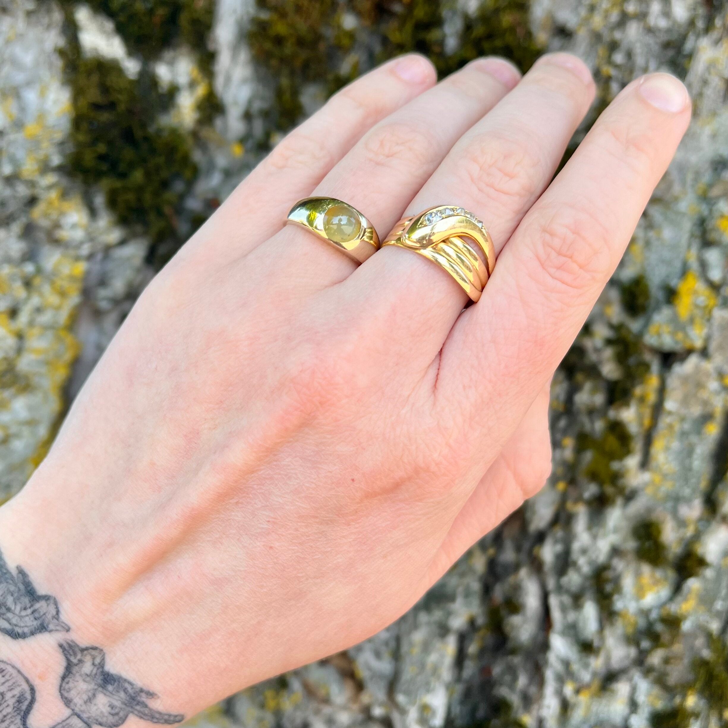 Vintage Modernist 14k Gold Cabochon Cat's Eye Chrysoberyl Ring