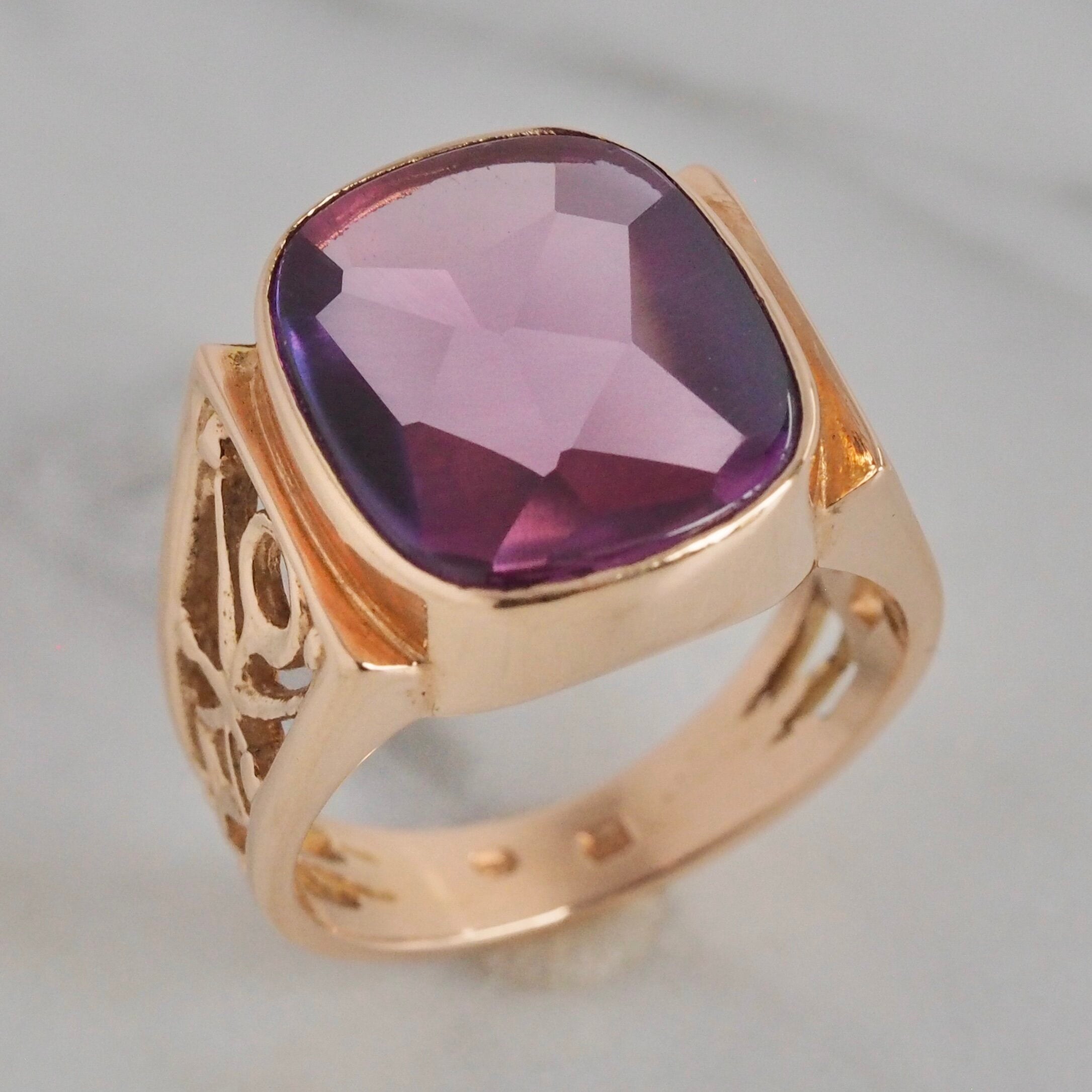 Vintage c. Late 1960's Hungarian 14k Rose Gold Buff Cut Lab Grown Sapphire Ring