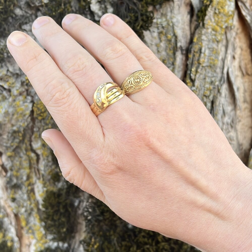 Vintage 10k Gold Domed Etruscan Style Band