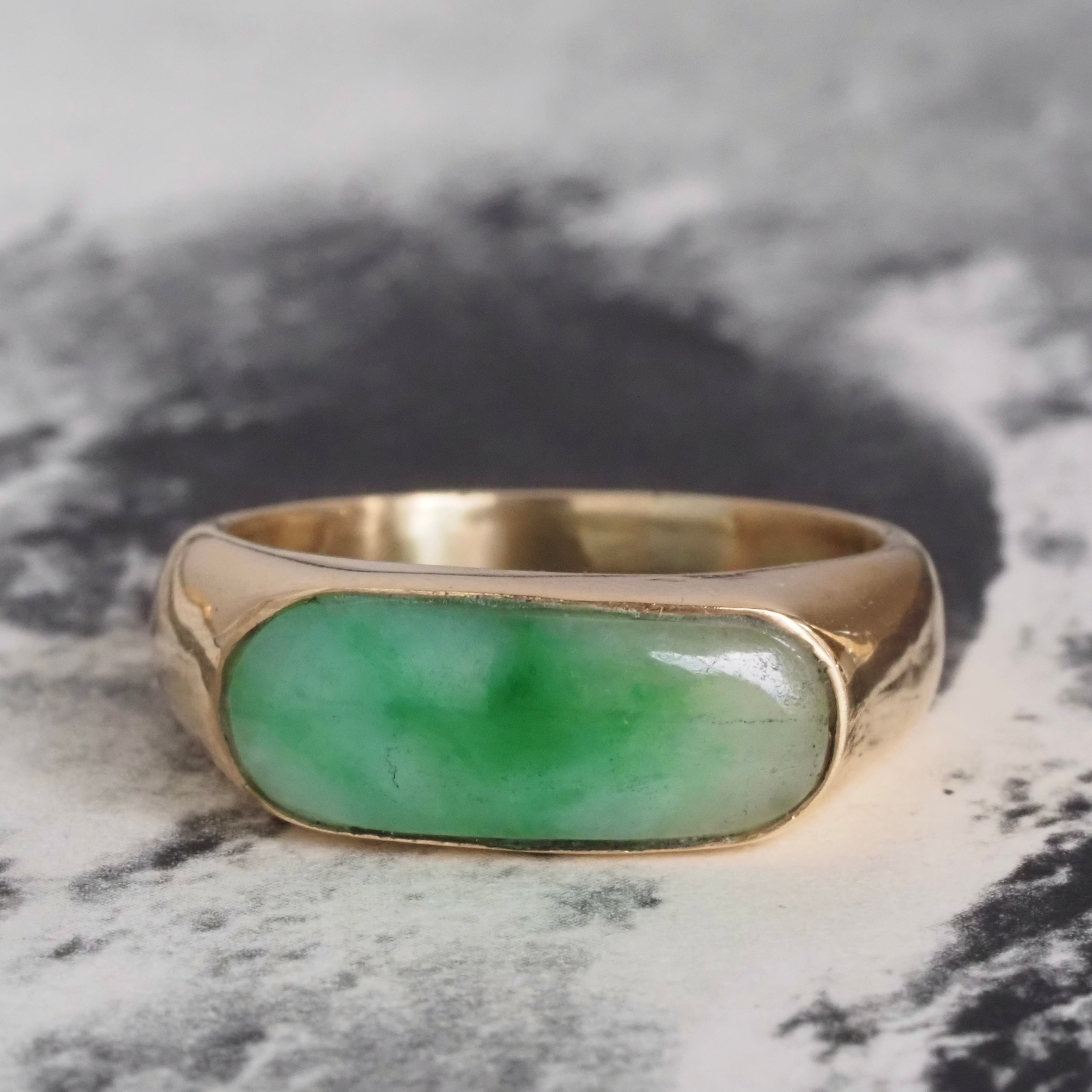 Vintage Moss In Snow Jade Saddle 14k Gold Ring