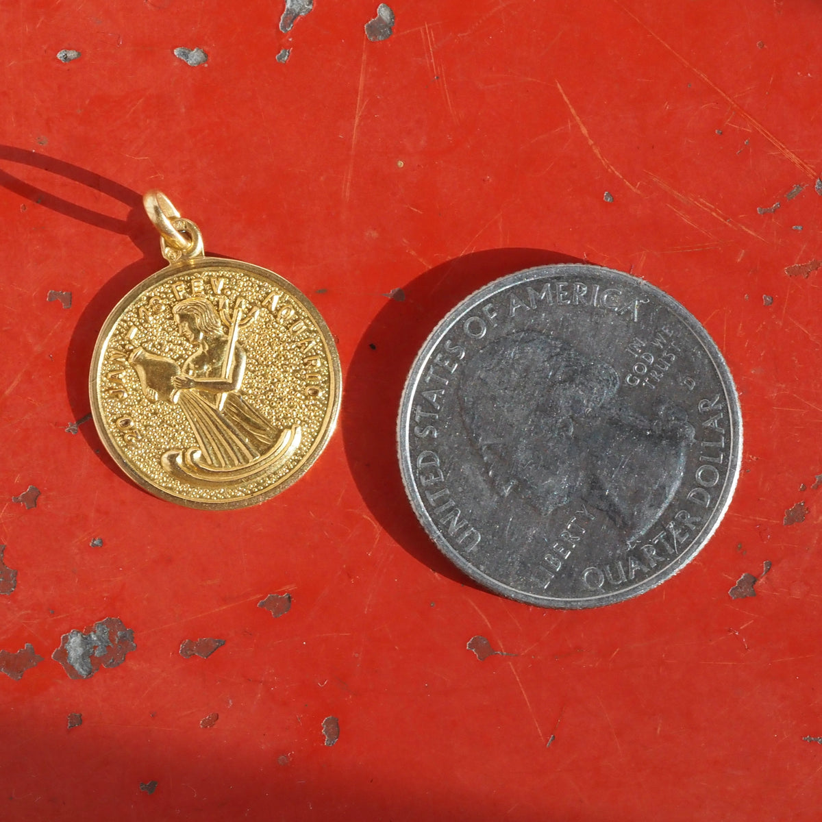 Vintage Portuguese Aquarius 19k Gold Pendant