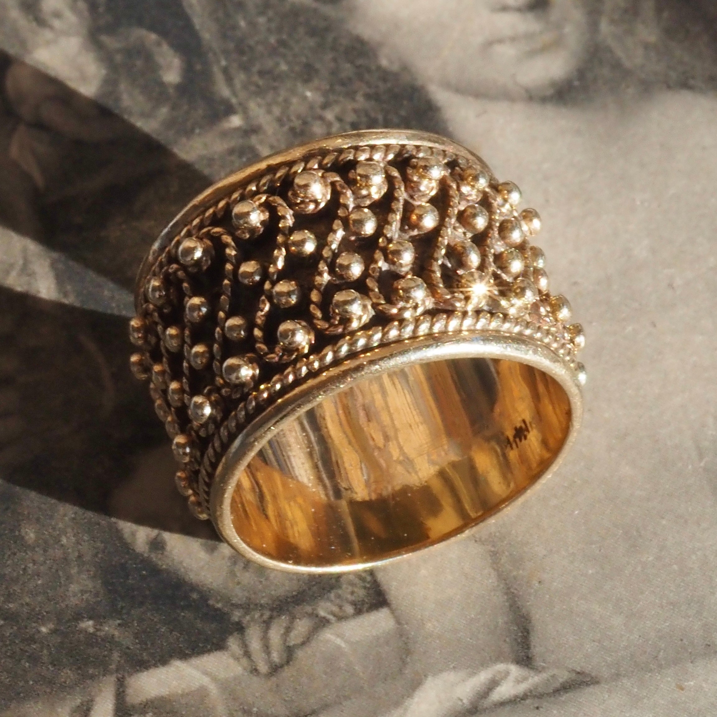 Vintage Ornate Wire Textured 14k Gold Wide Band