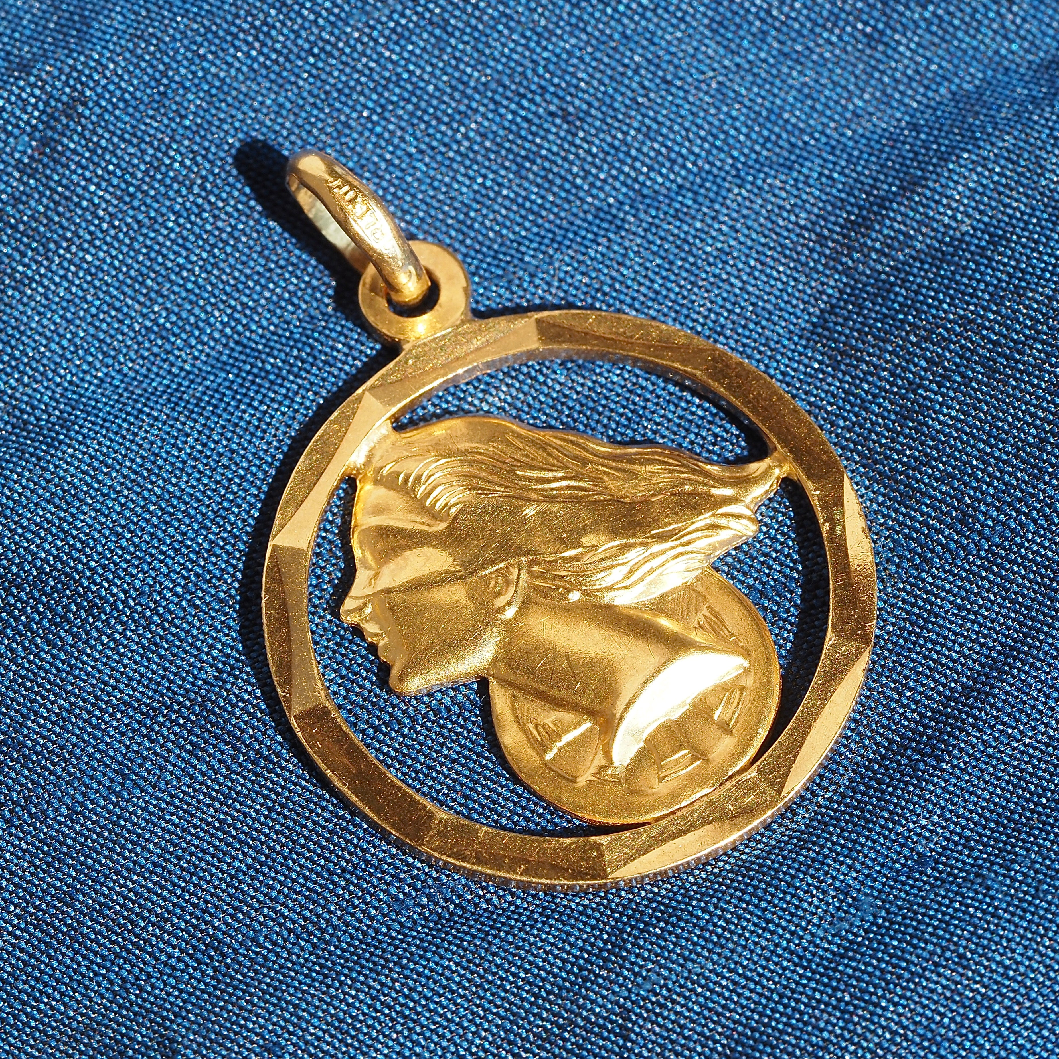 Vintage Italian Fortuna “Goddess of Fortune” 18k Gold Pendant