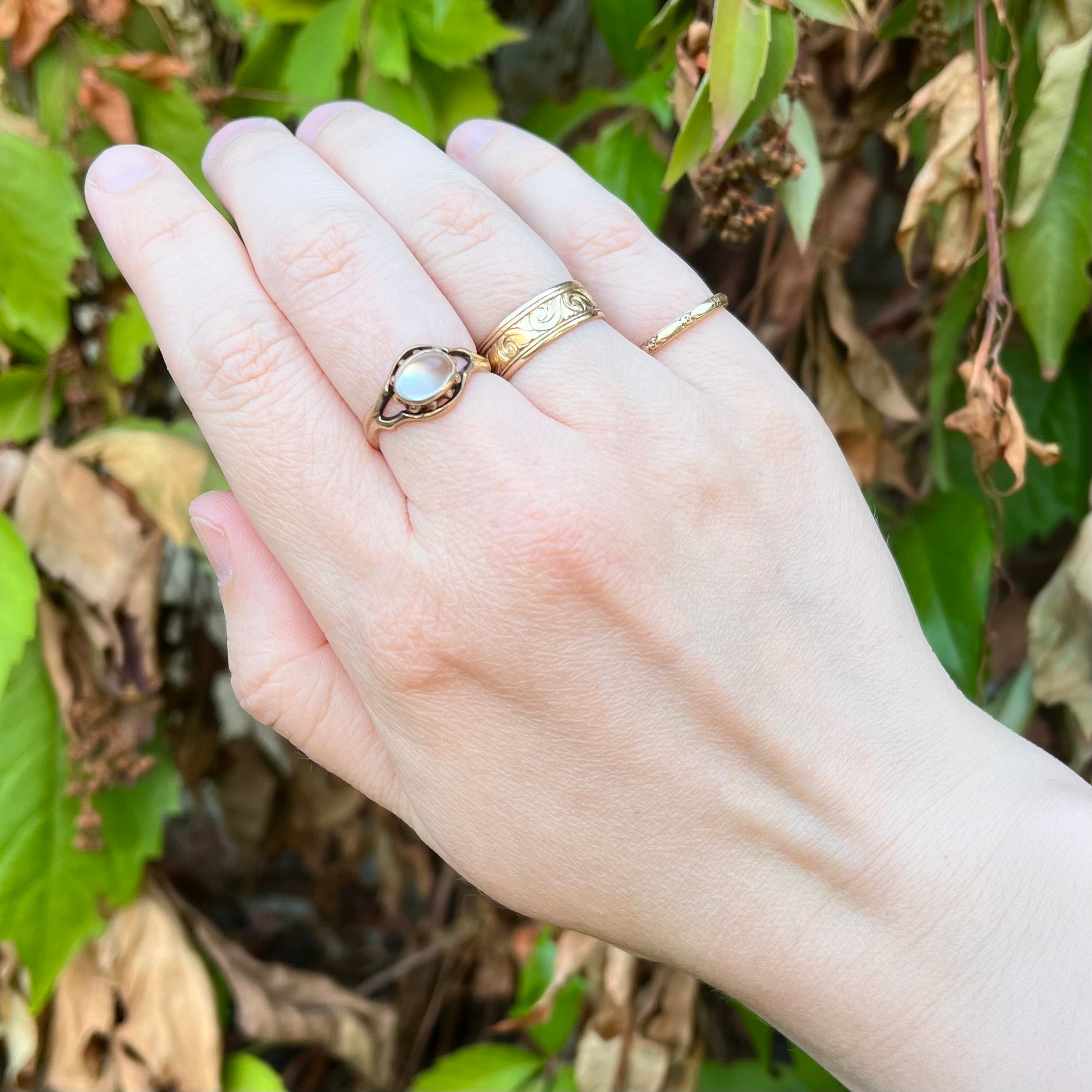 Antique Moonstone 10k Gold Ring