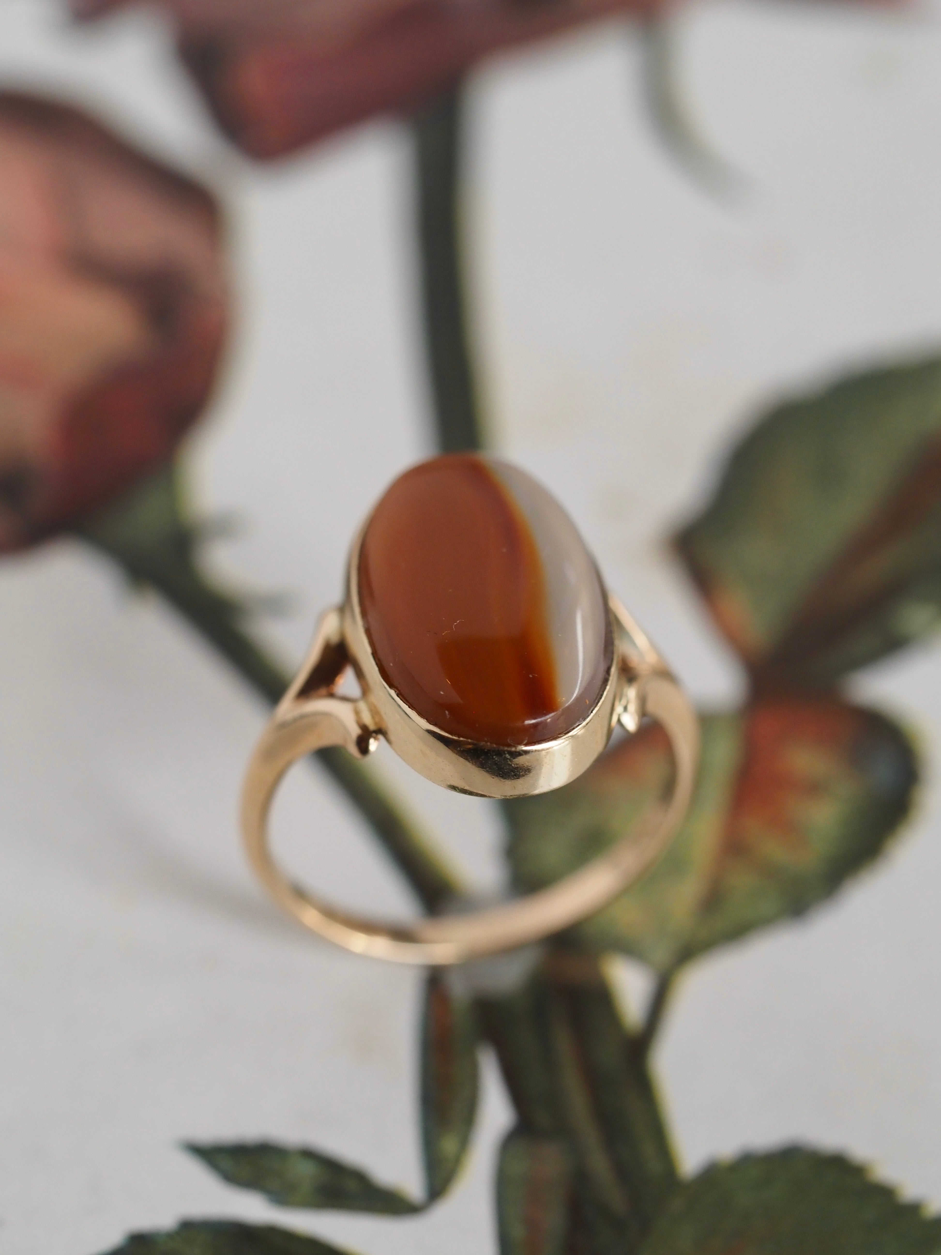 Antique Oval Agate 10k Gold Ring