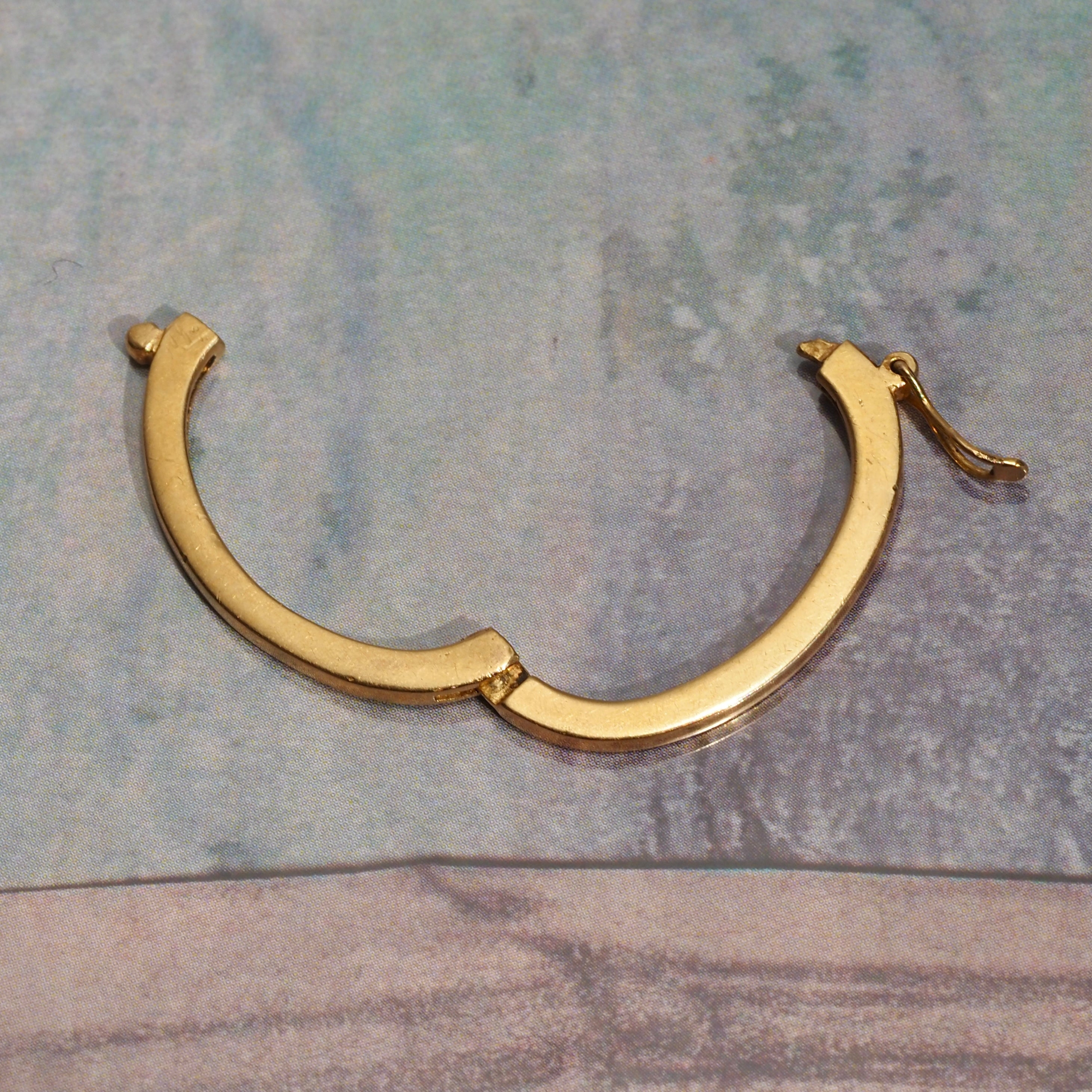 Vintage Portuguese 19k Gold Hinged Charm Holder