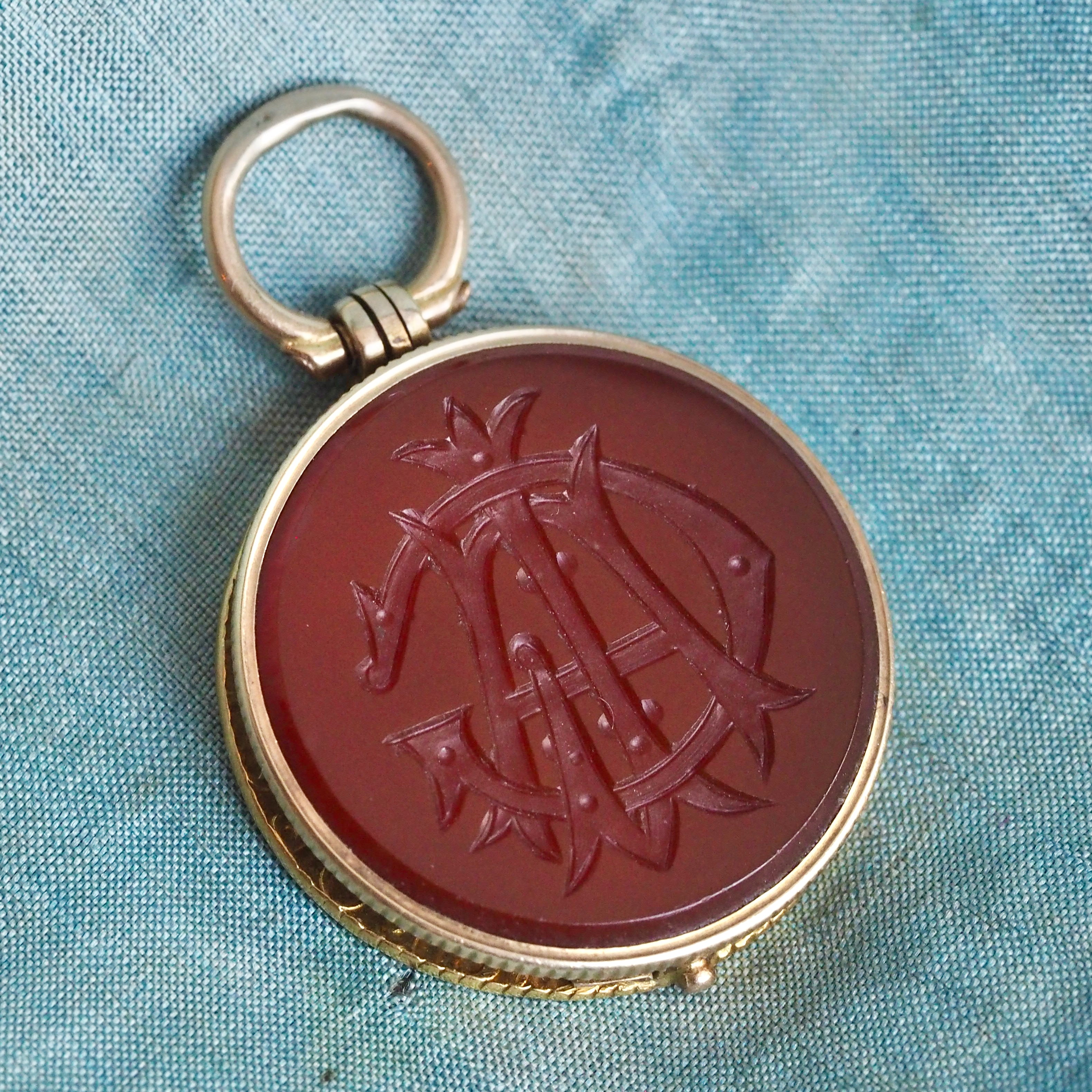 Antique Victorian Carnelian & c. 1795 22k Spade Guinea Coin Locket