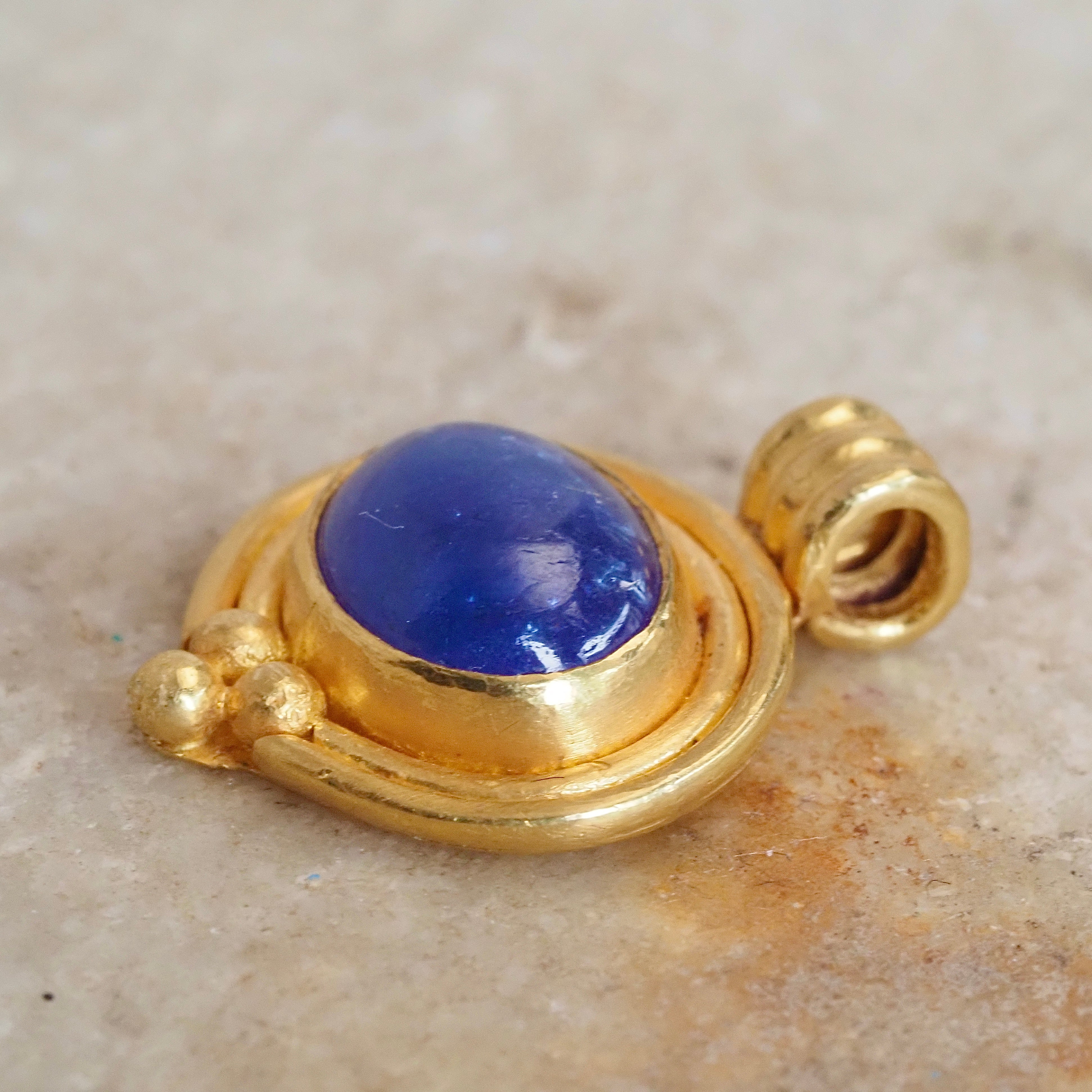 Vintage Tanzanite Cabochon 22k Gold Pendant