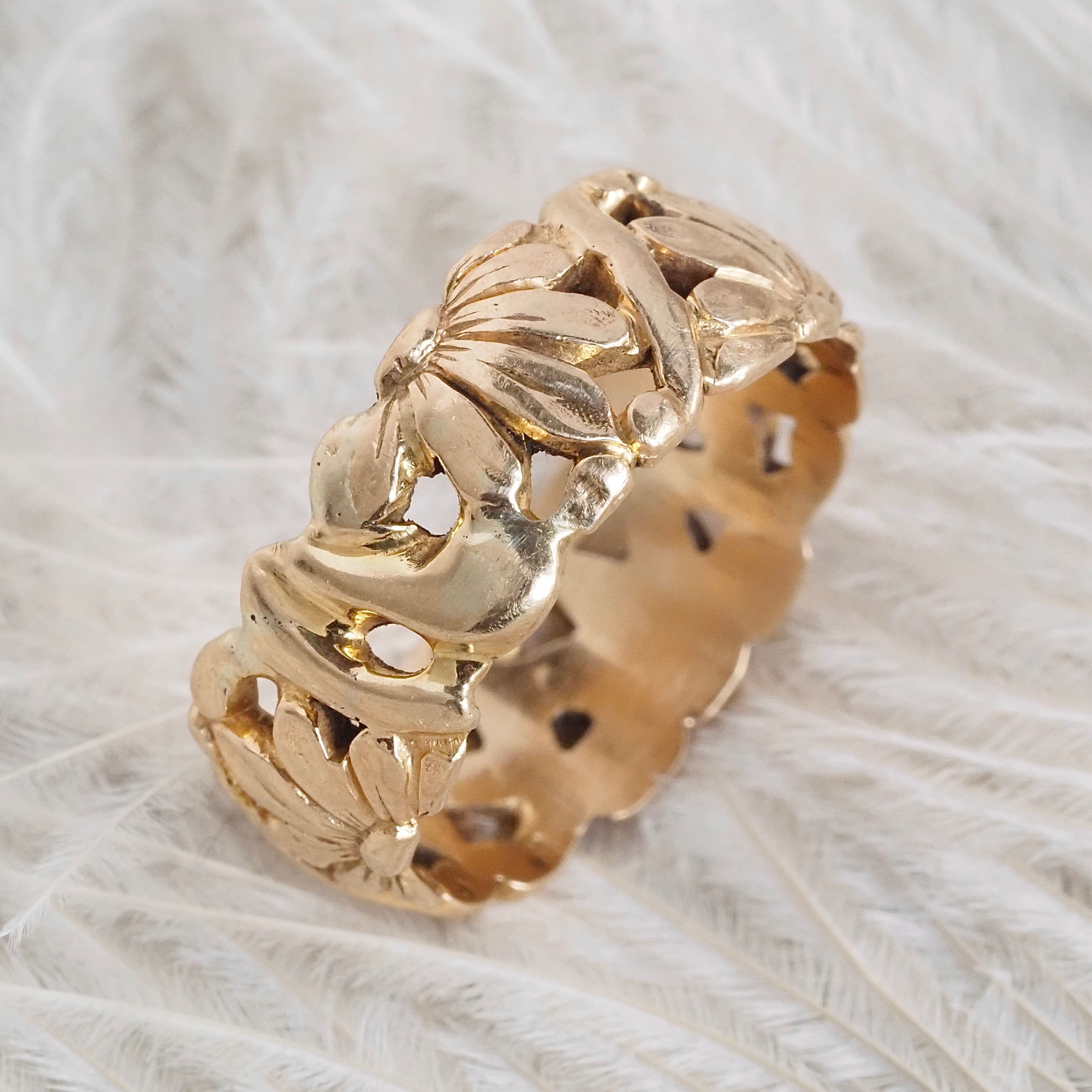 Antique J.R. Wood & Sons Floral 14k Gold Band