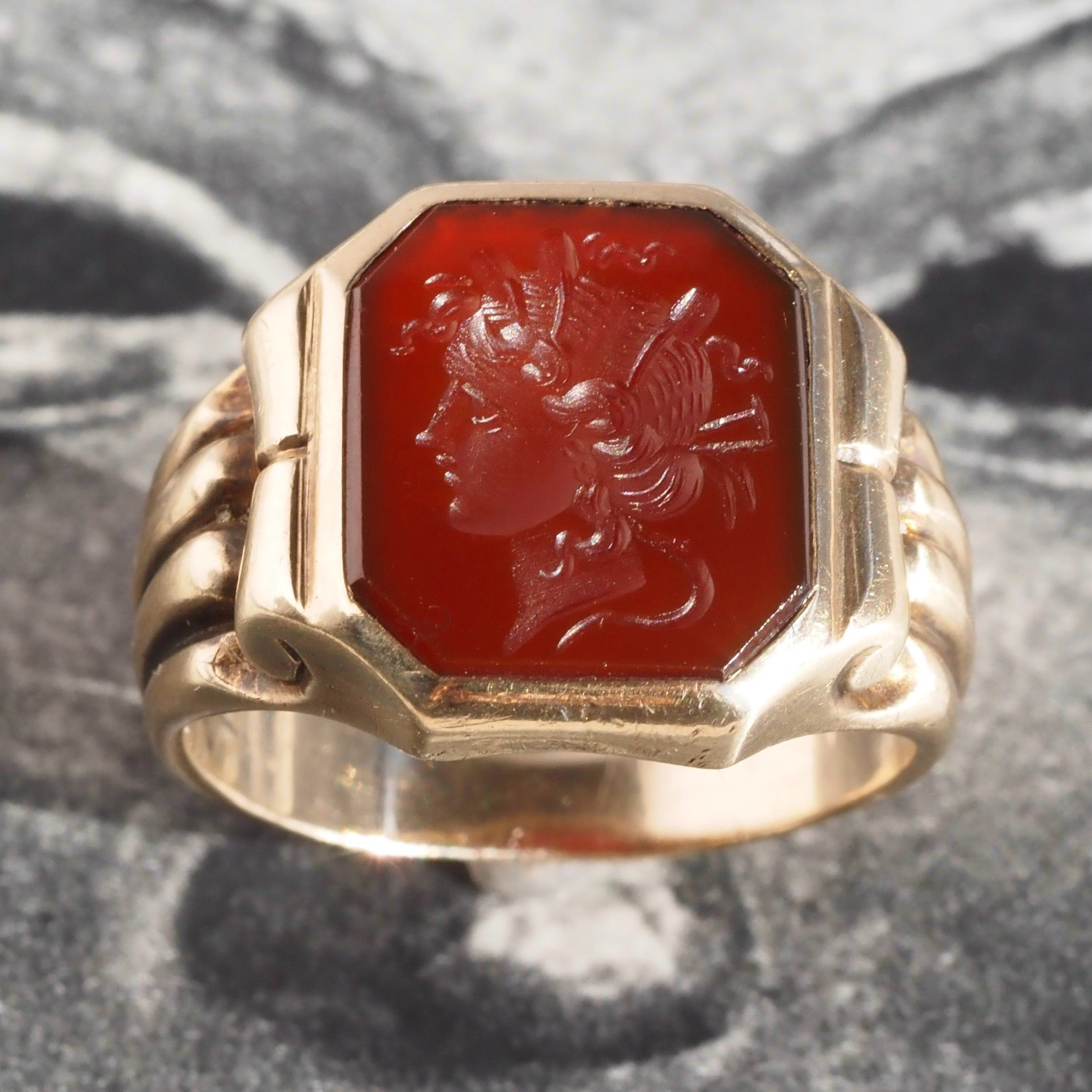 Antique Carnelian Intaglio Goddess 9k Gold Signet Ring