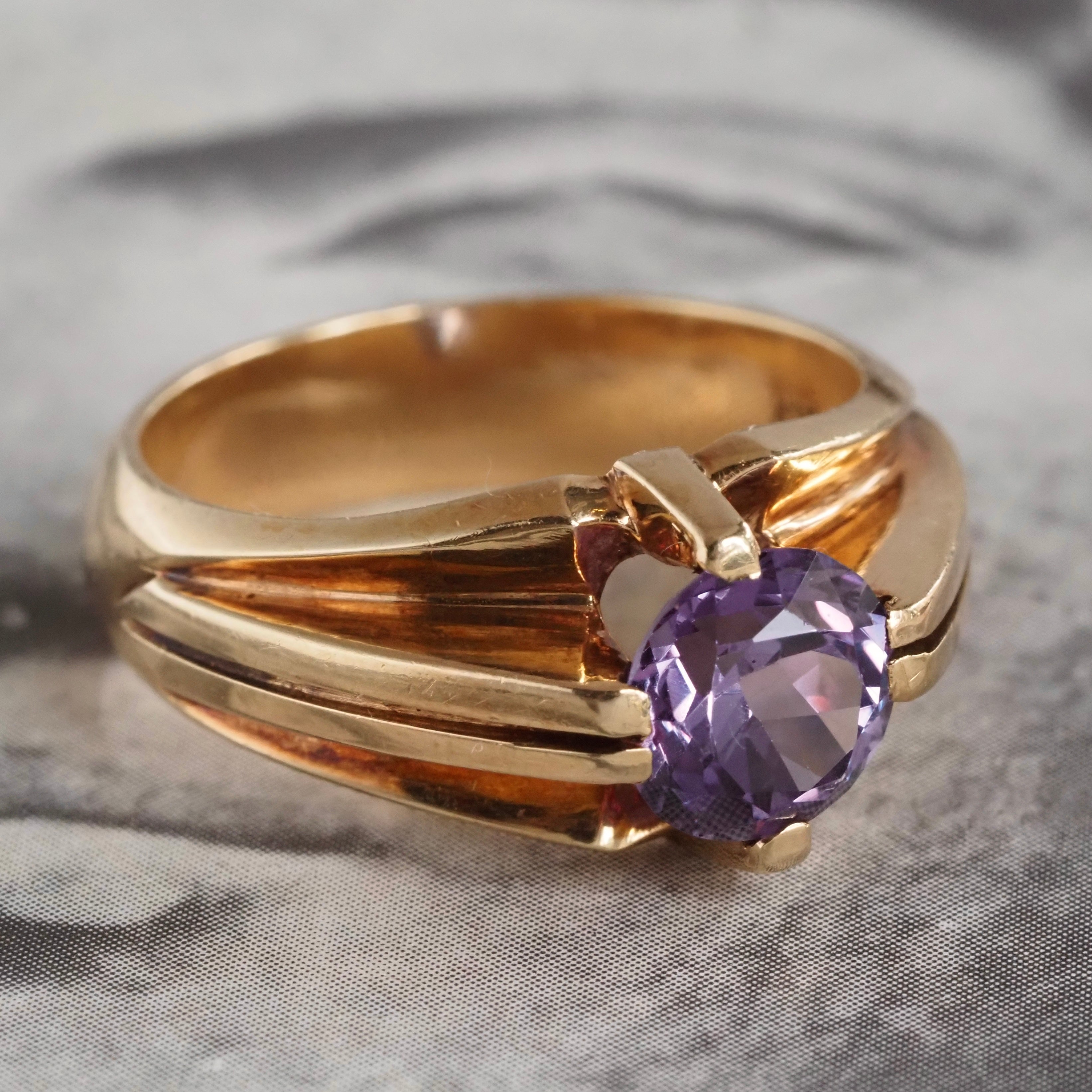 Vintage Synthetic 2.3ct Color Change Sapphire Ring