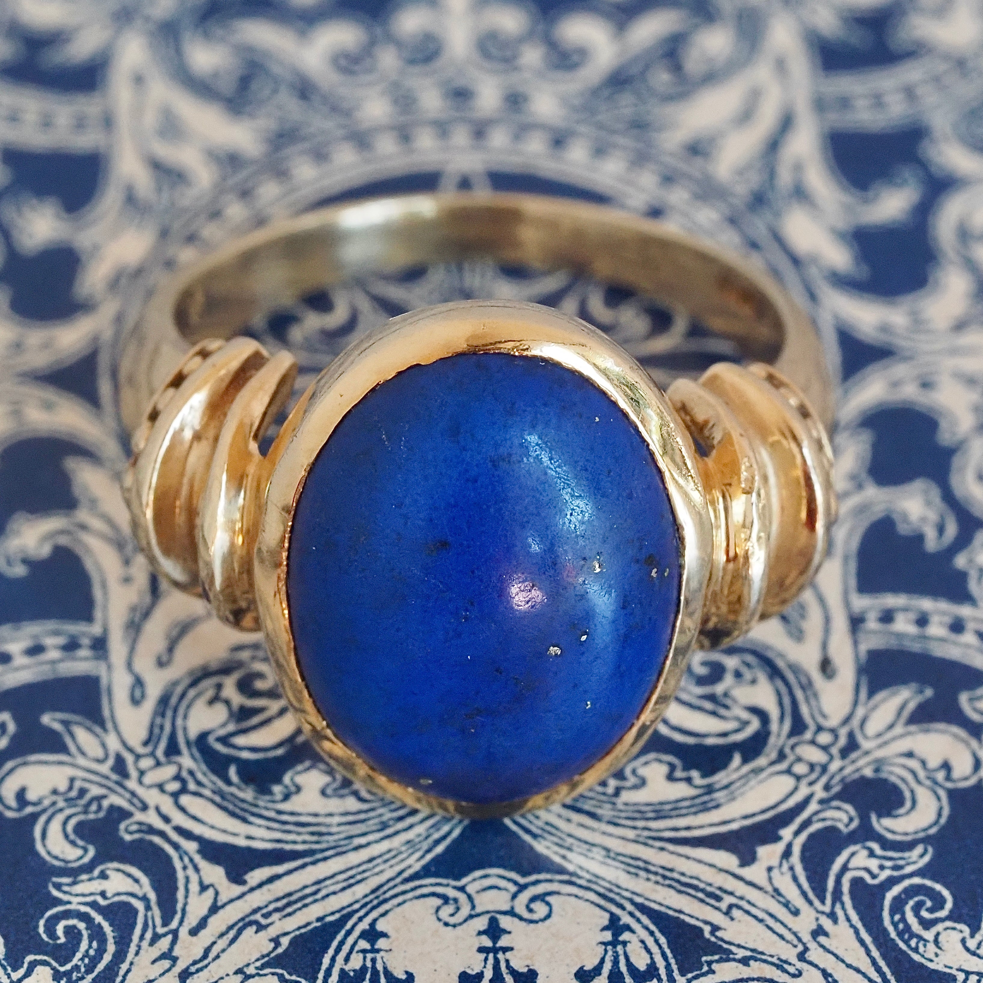 Vintage 14k Gold Lapis Ring