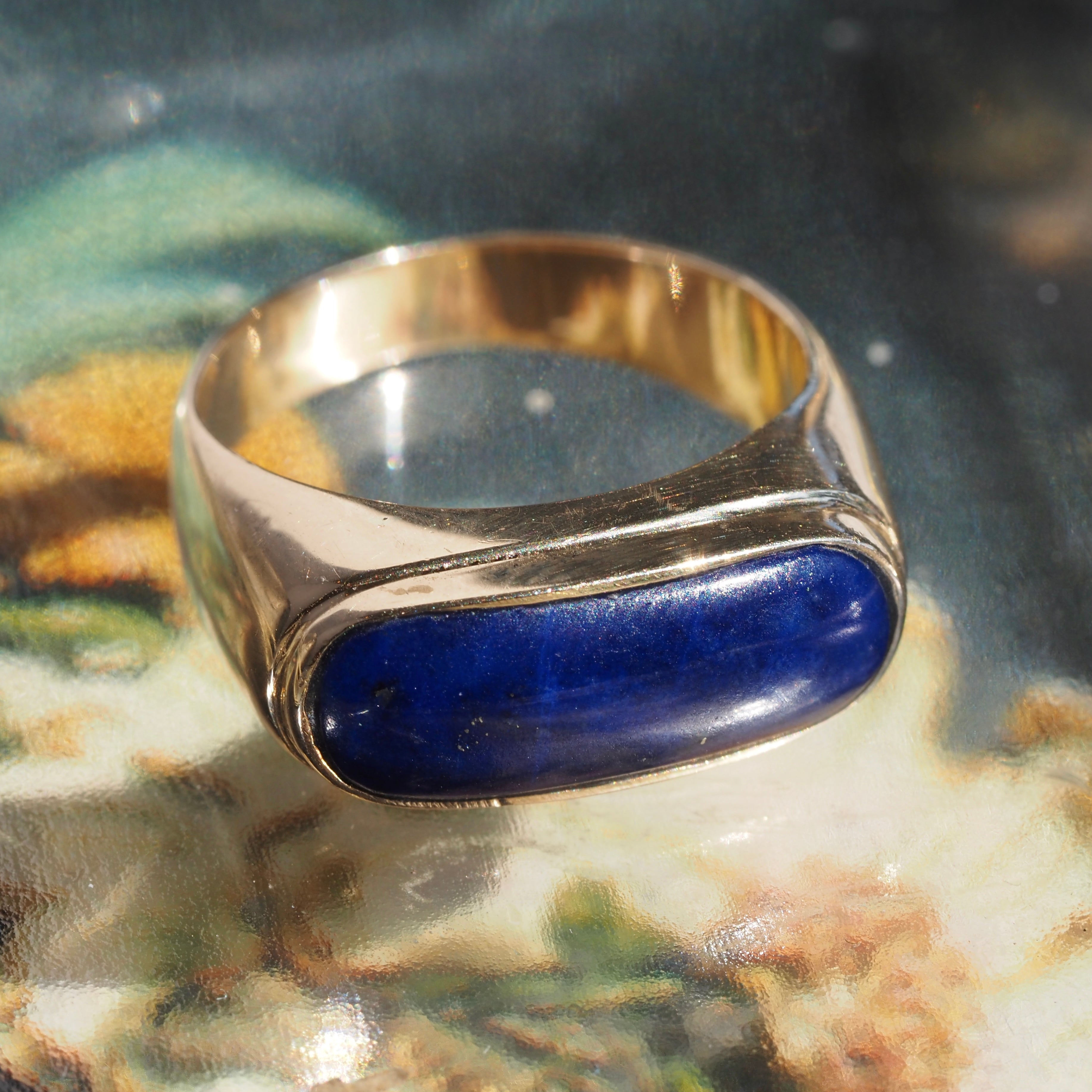 Vintage 14k Gold Lapis Saddle Ring