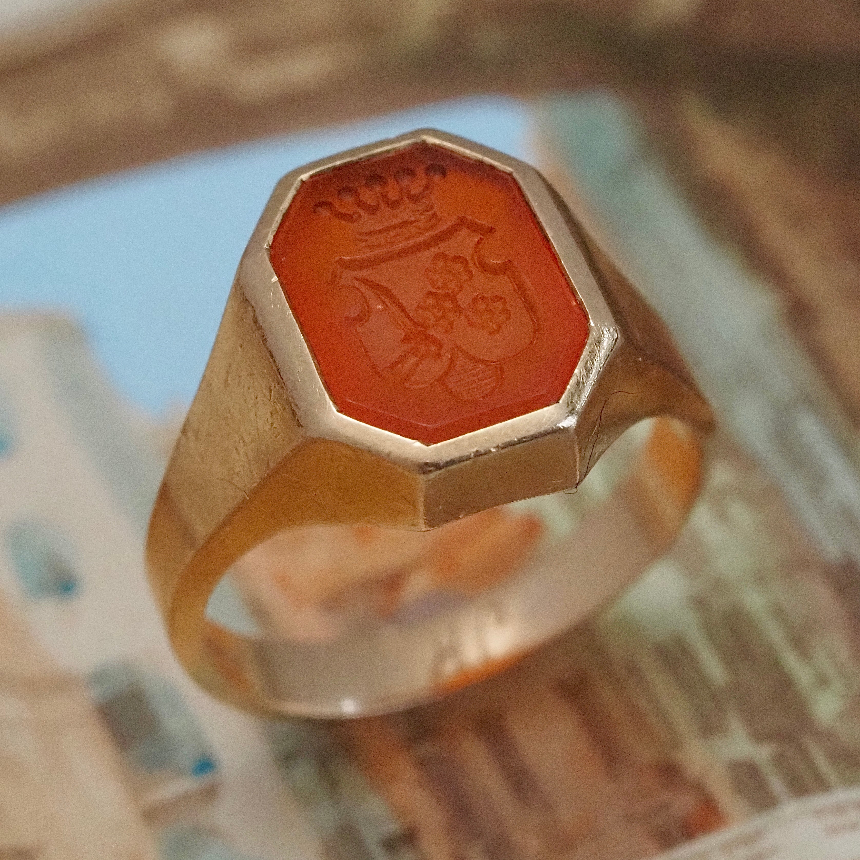 Antique Carnelian Intaglio Crest 14k Gold Signet Ring