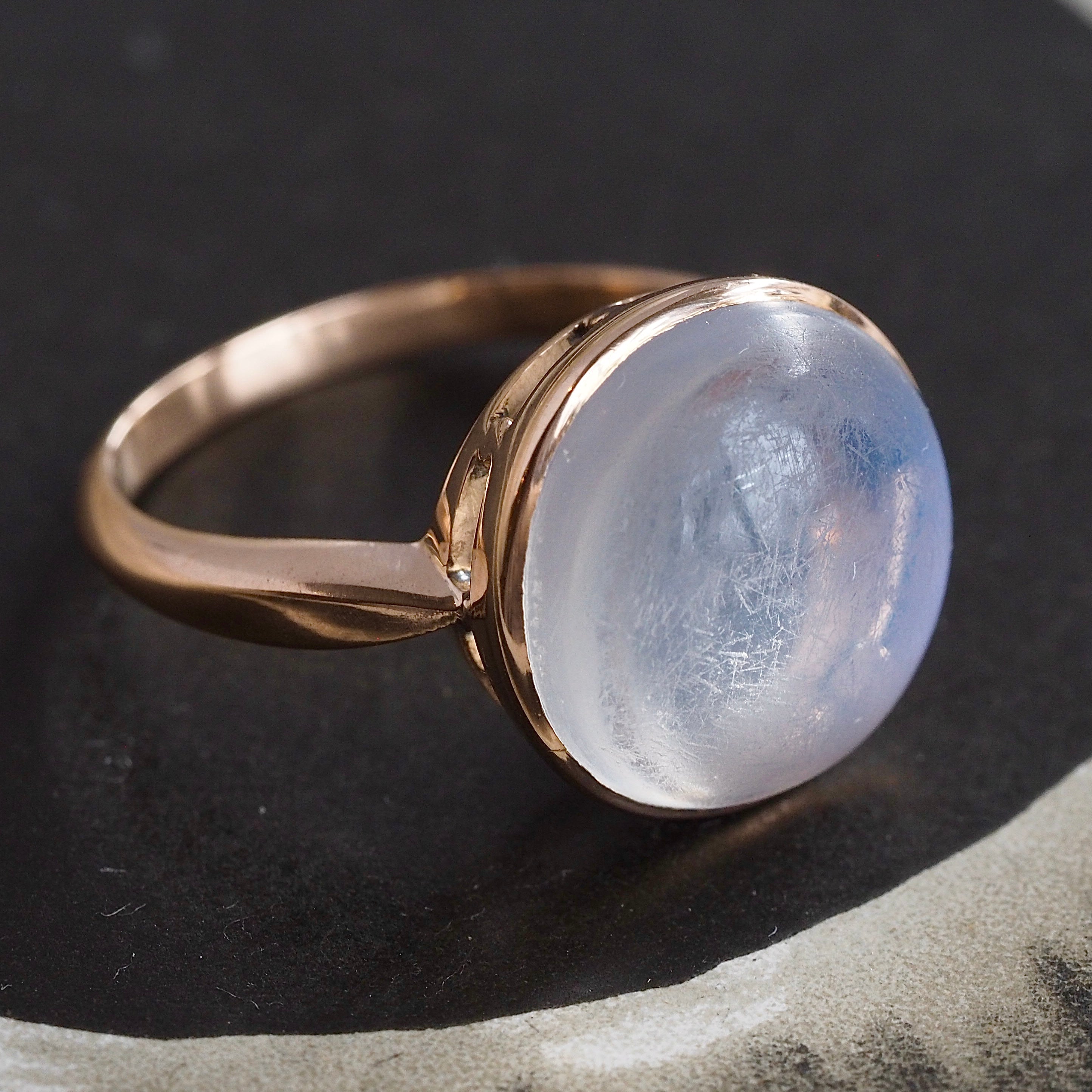 Antique English 15k Gold Moonstone Ring