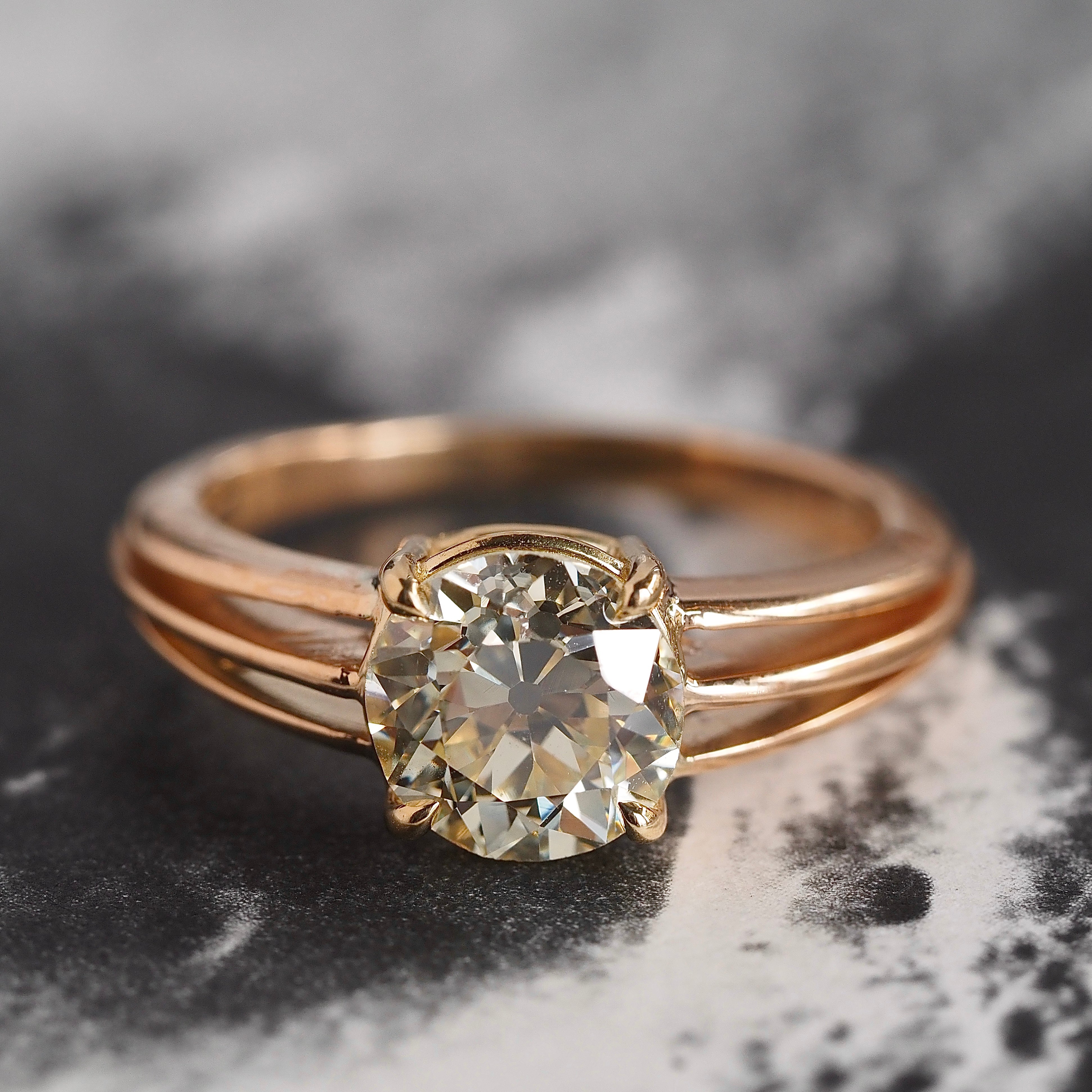 1.72ct Old European Cut Diamond 18k Gold Vintage Ring