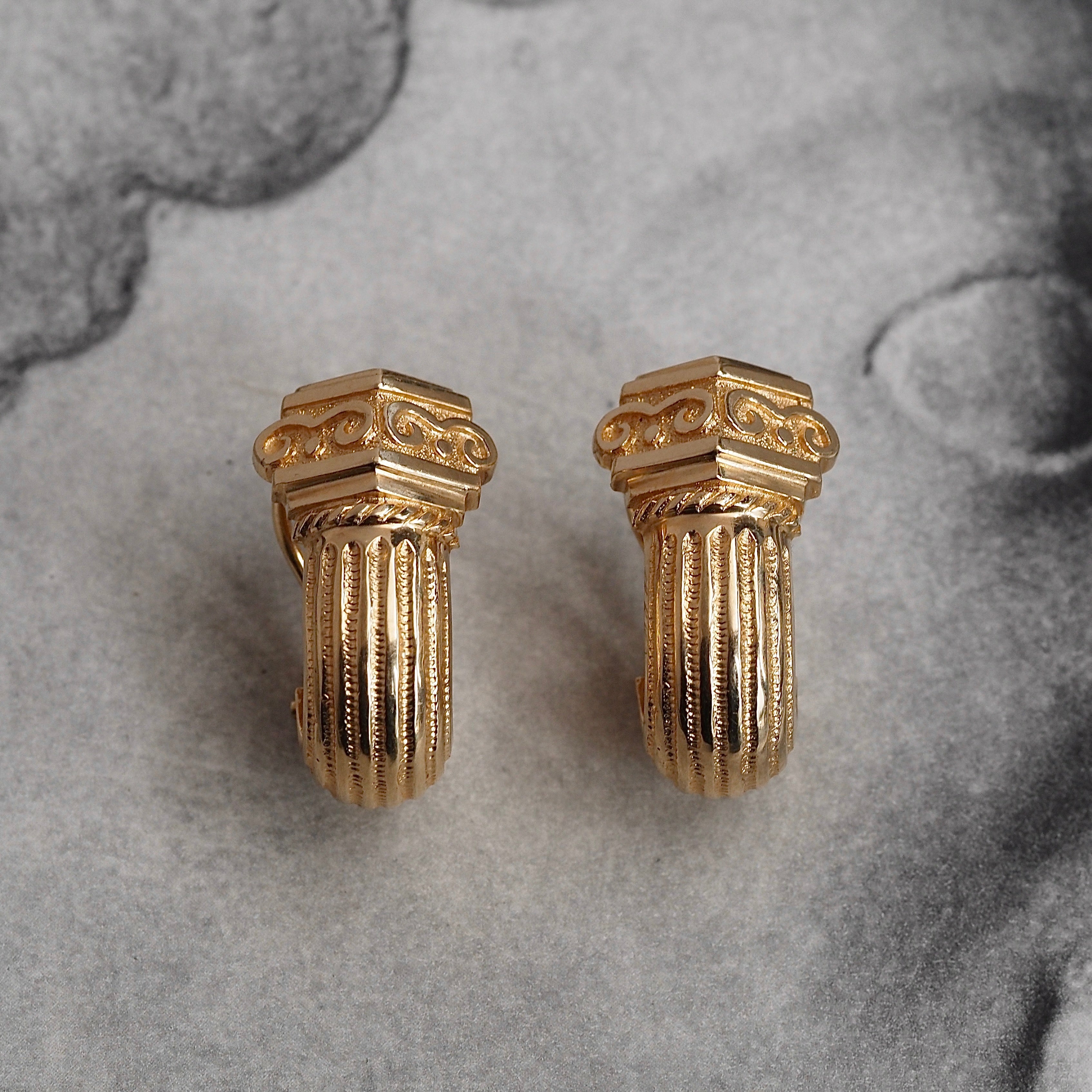 Vintage 14k Gold Column Omega Back Earrings