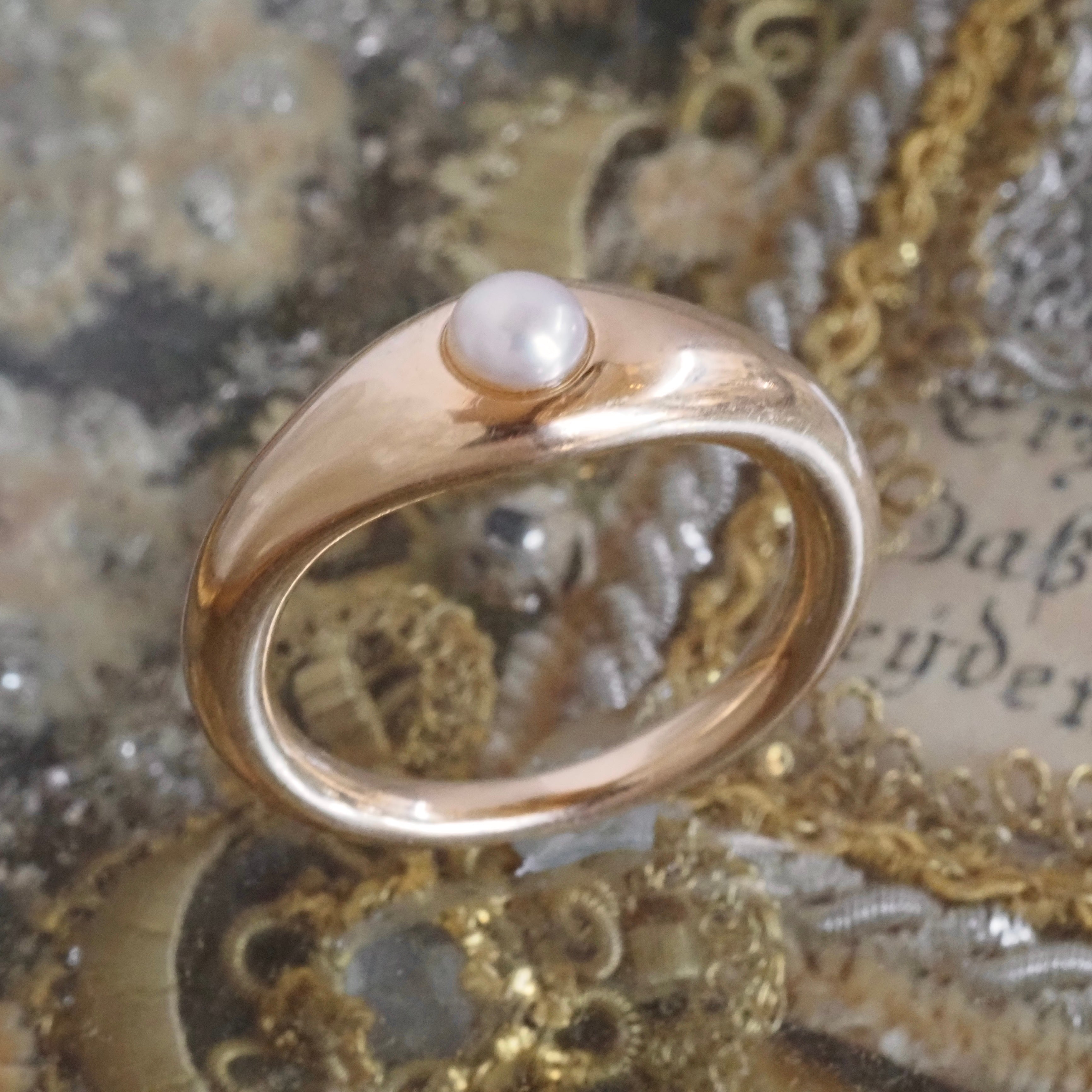 Vintage Flush Set Pearl 14k Gold Ring