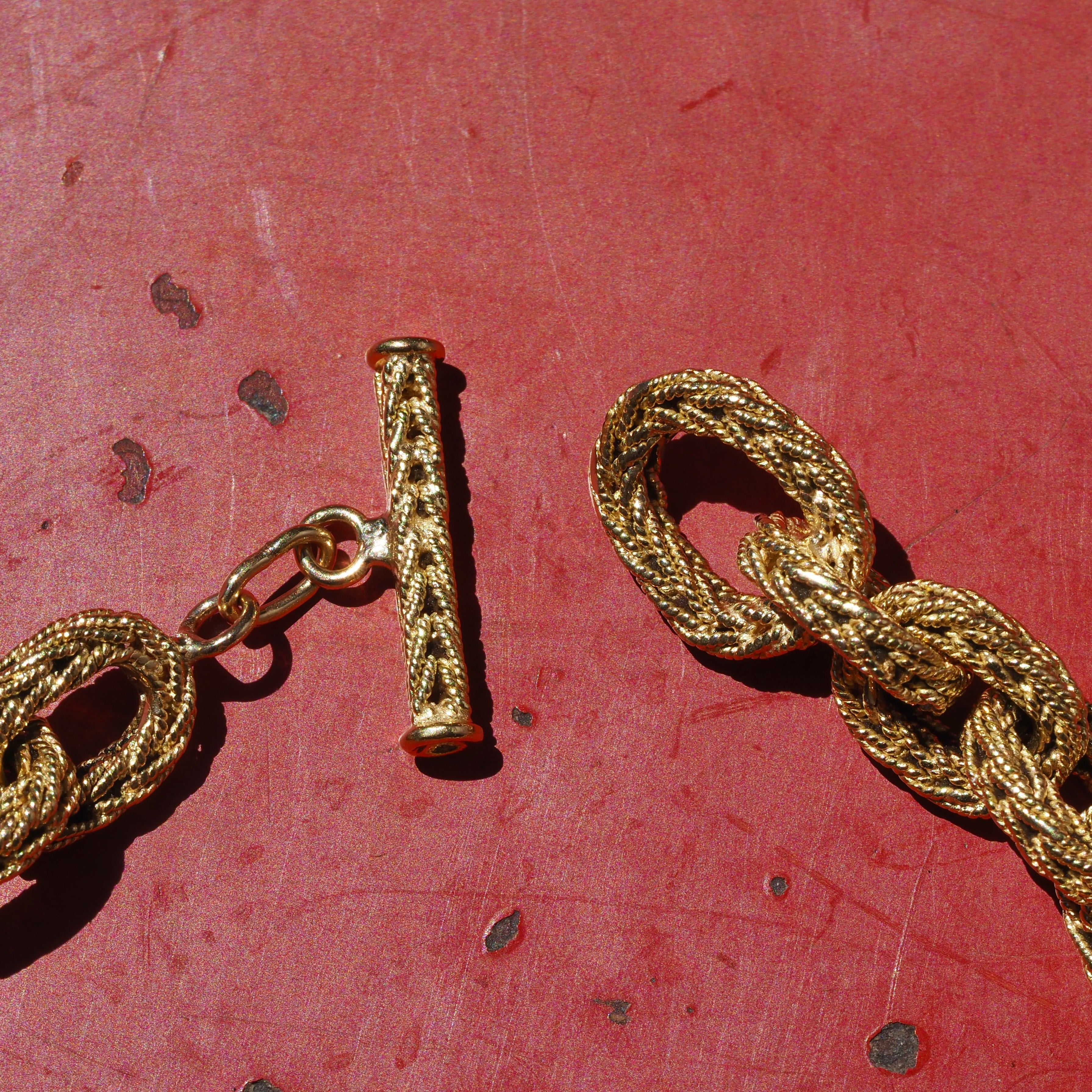 Vintage 18K Gold Woven Link Toggle Clasp Bracelet