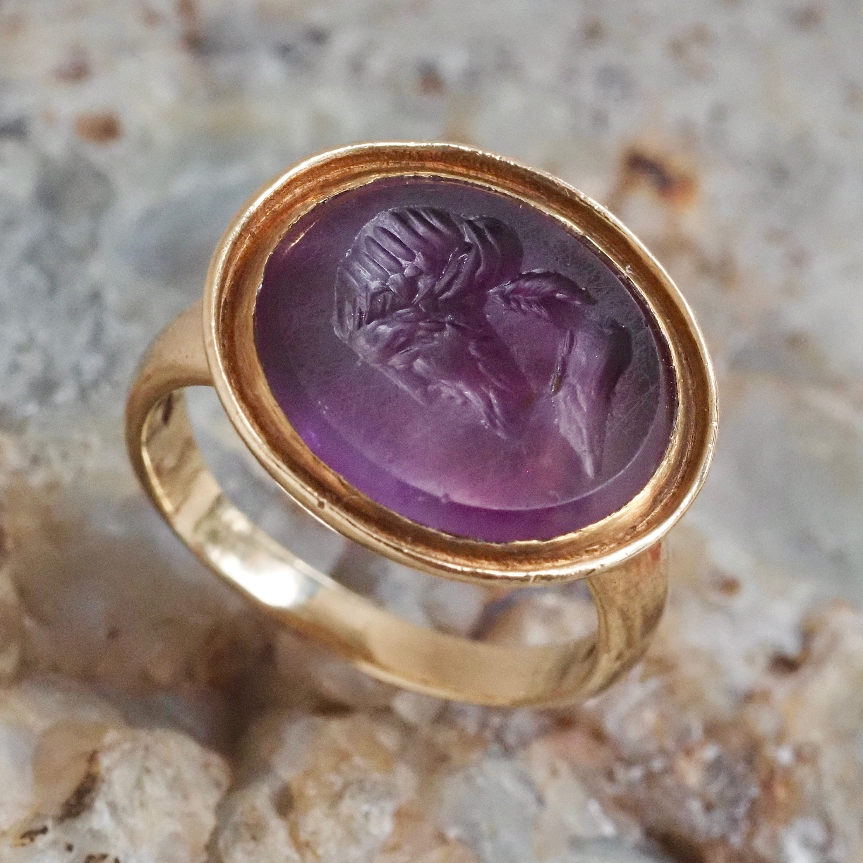 Antique Amethyst Zeus Intaglio in Vintage English 9k Gold Ring