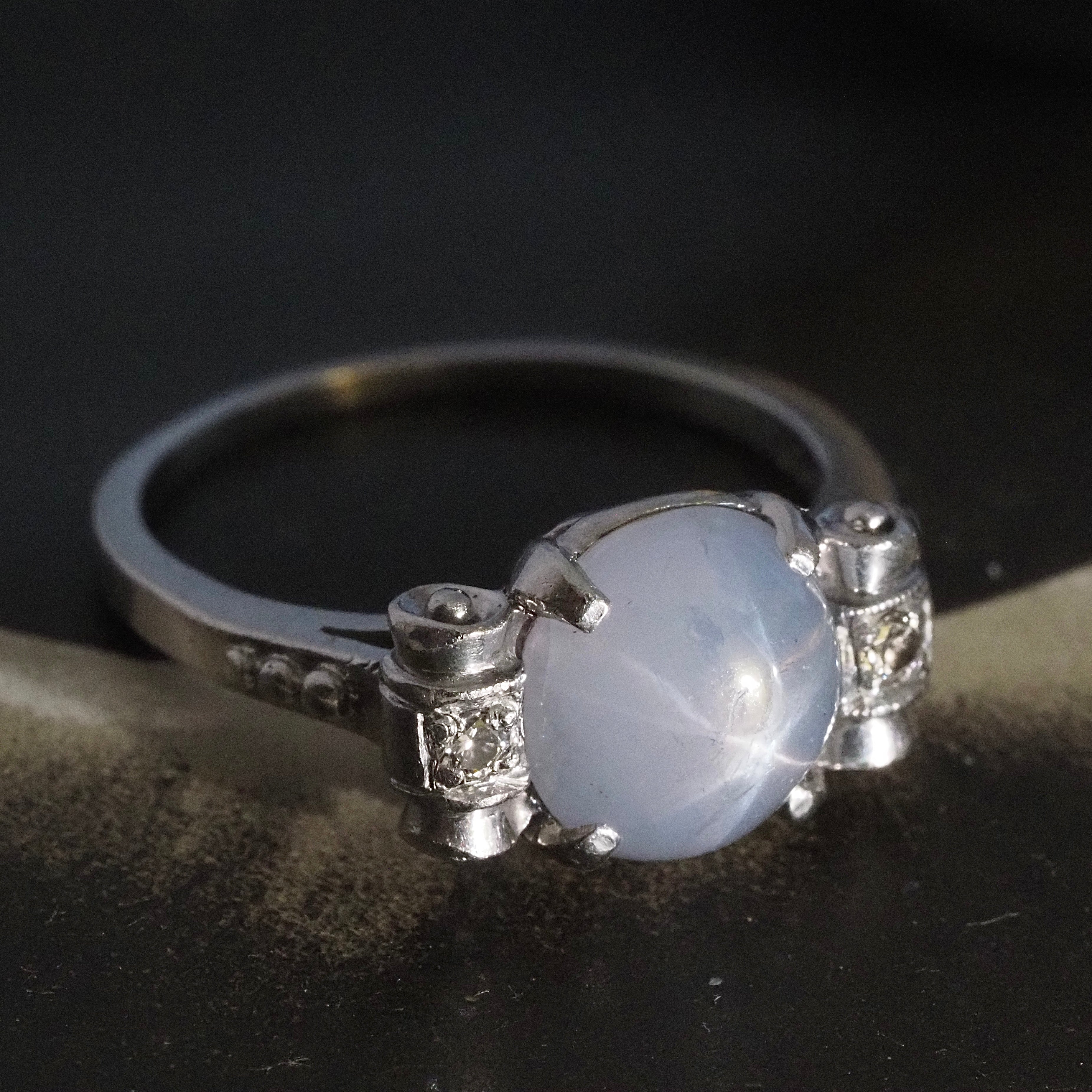 Vintage Mid-Century Platinum Natural Grey Blue Star Sapphire Ring