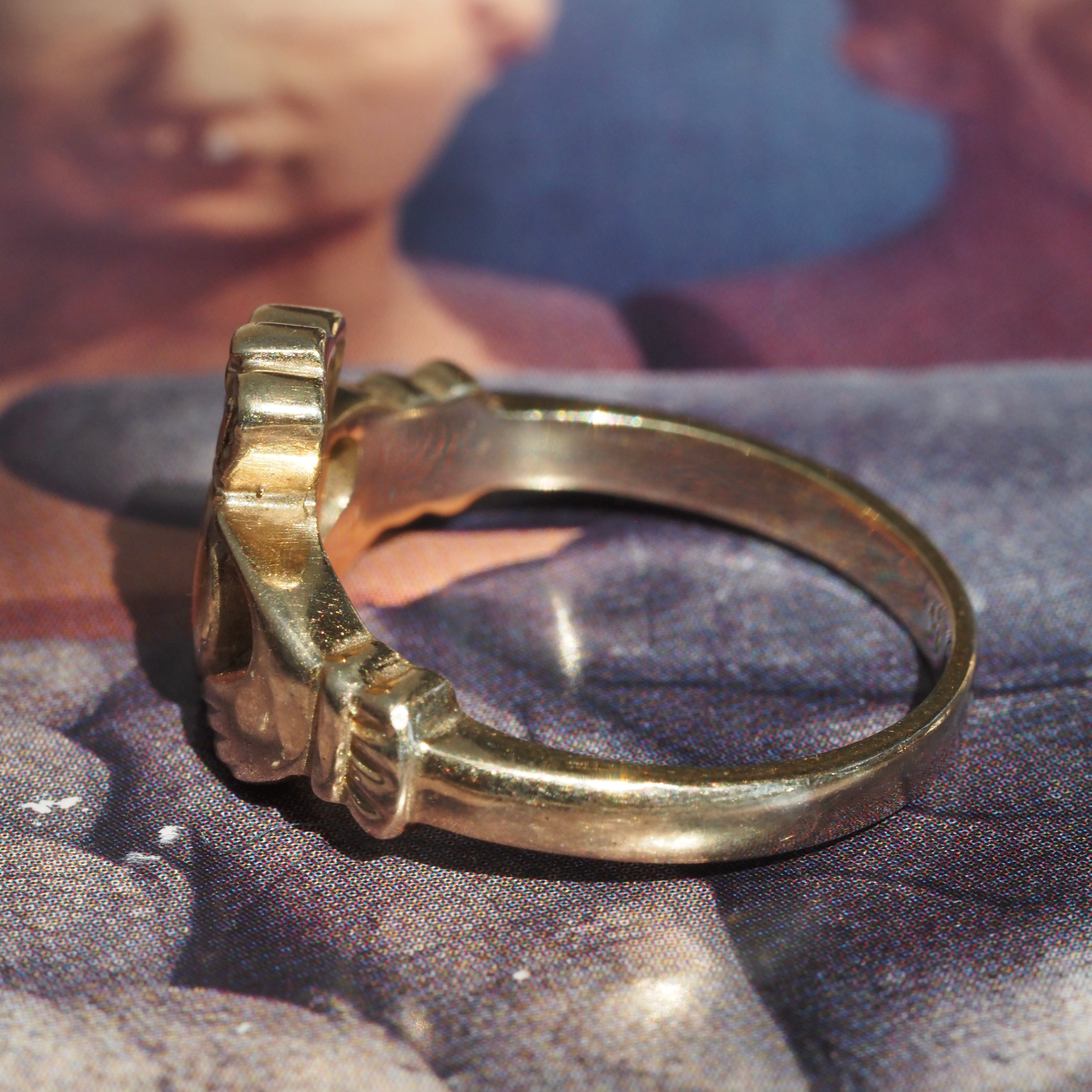 Vintage English Claddagh 10k Gold Ring