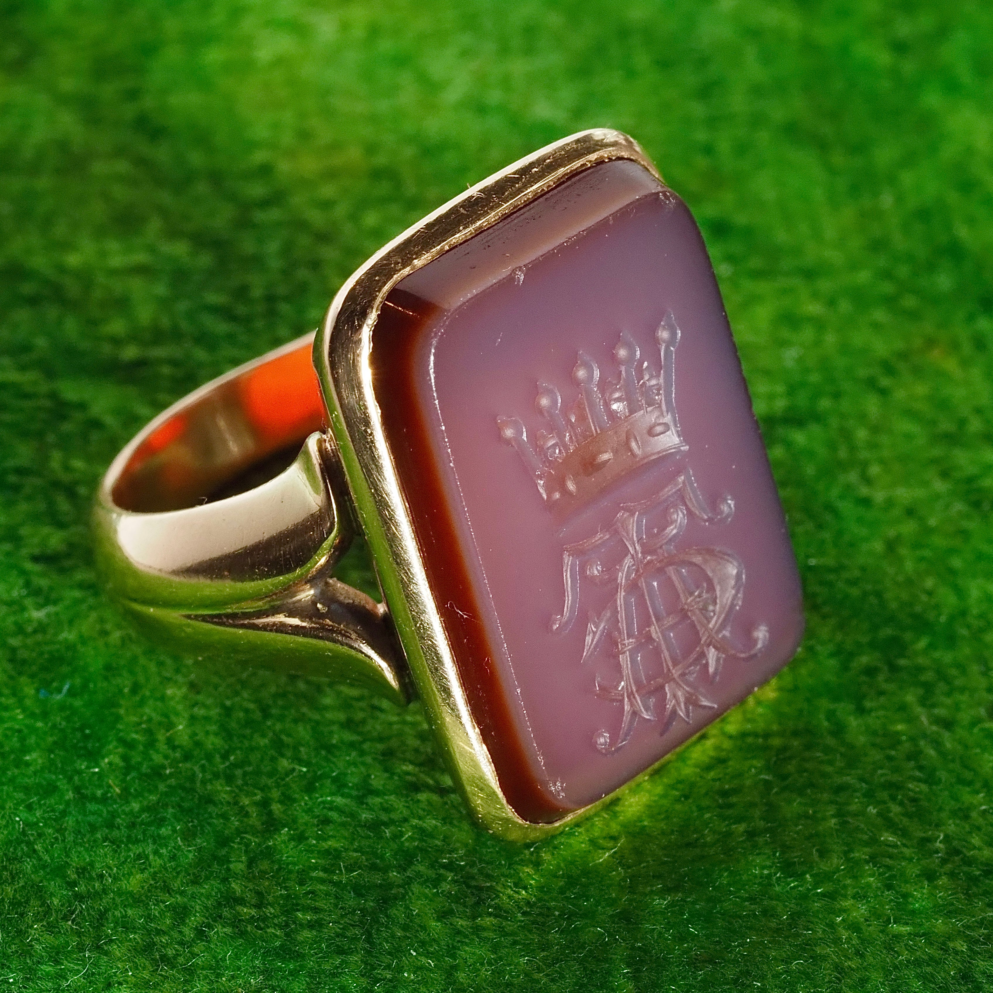 Antique Sardonyx "CAT" and Coronet Intaglio 14k Gold Ring