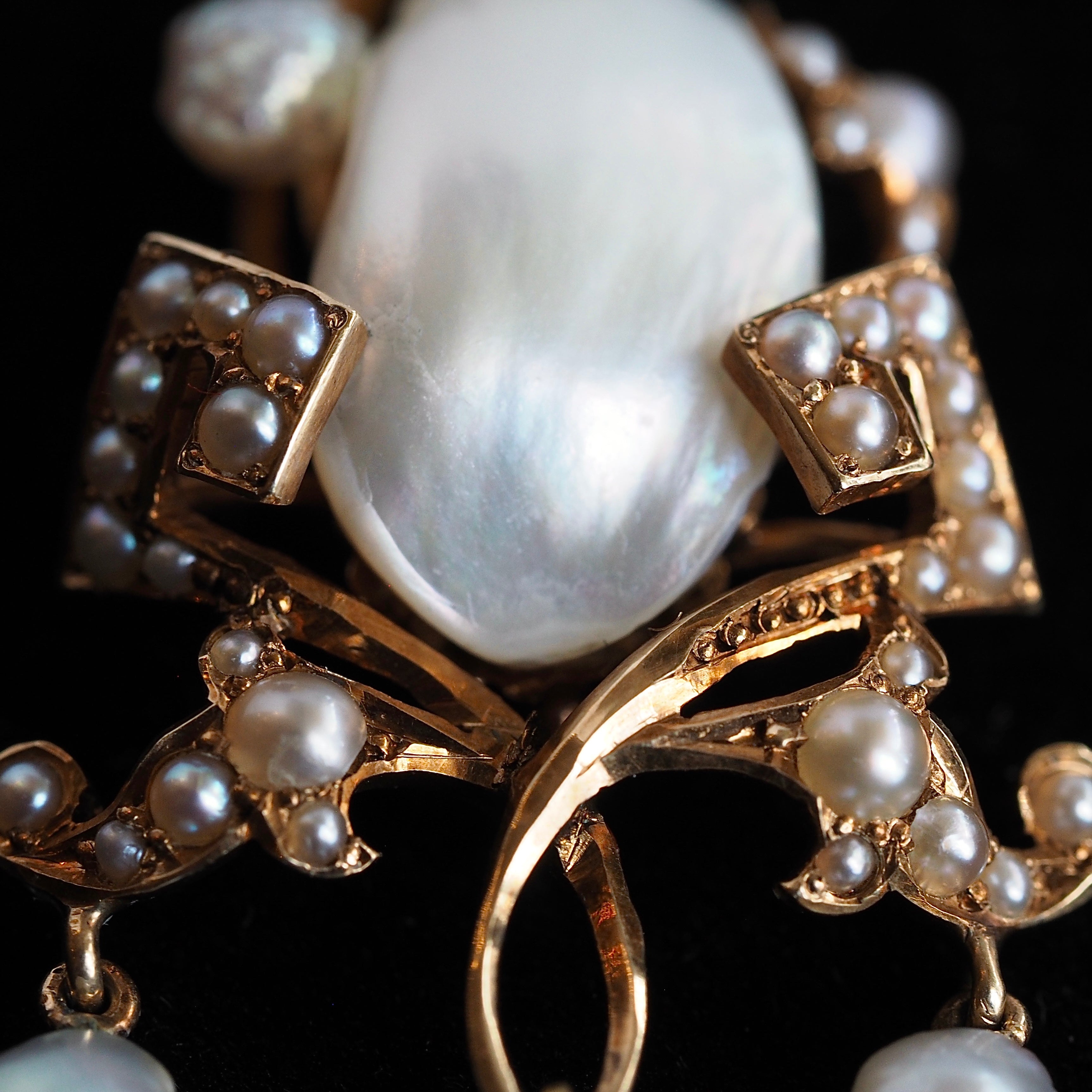 Antique Victorian 14k Gold Pearl Lavalier Necklace