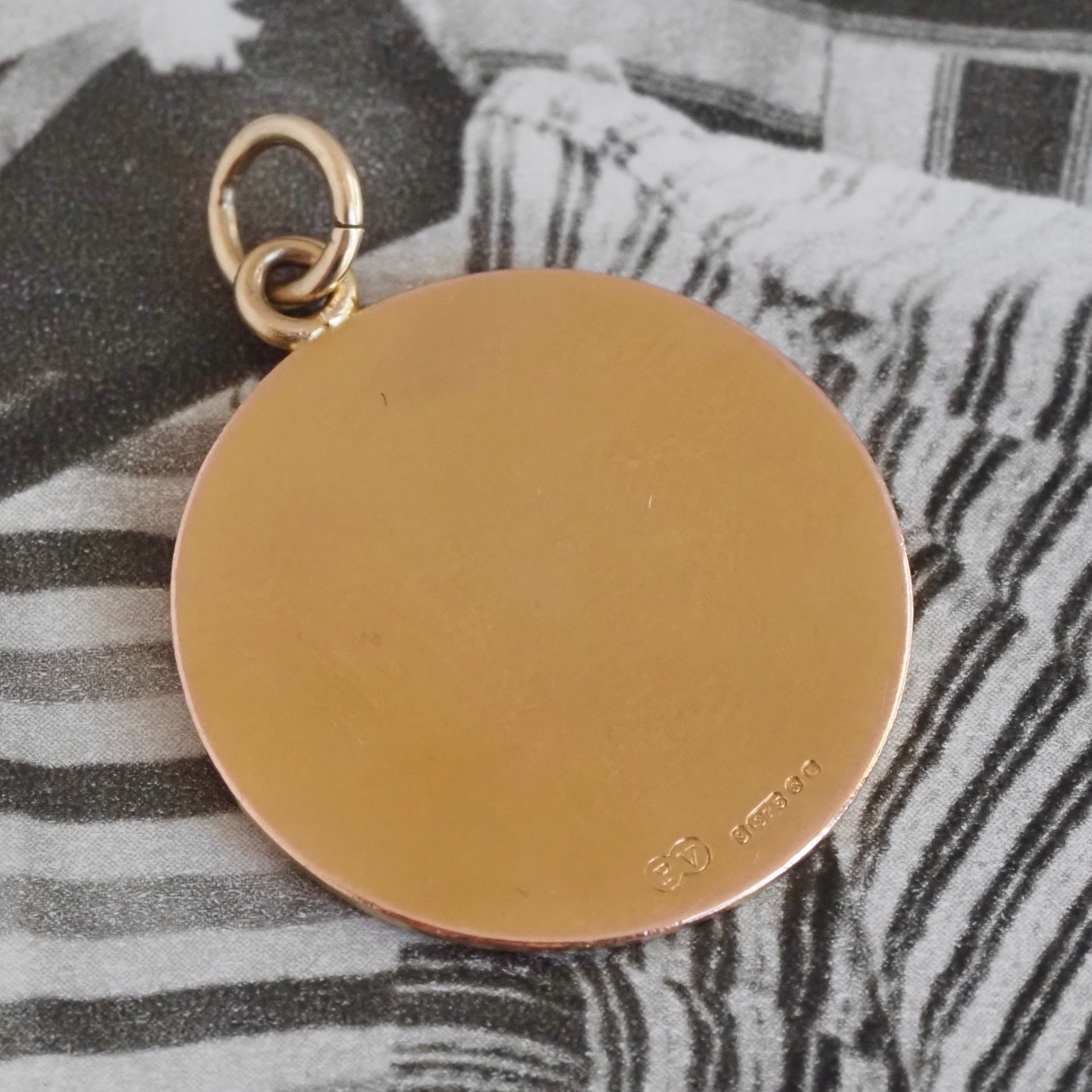 Rare Vintage Paul Vincze English Aries Ram 9k Gold Zodiac Pendant
