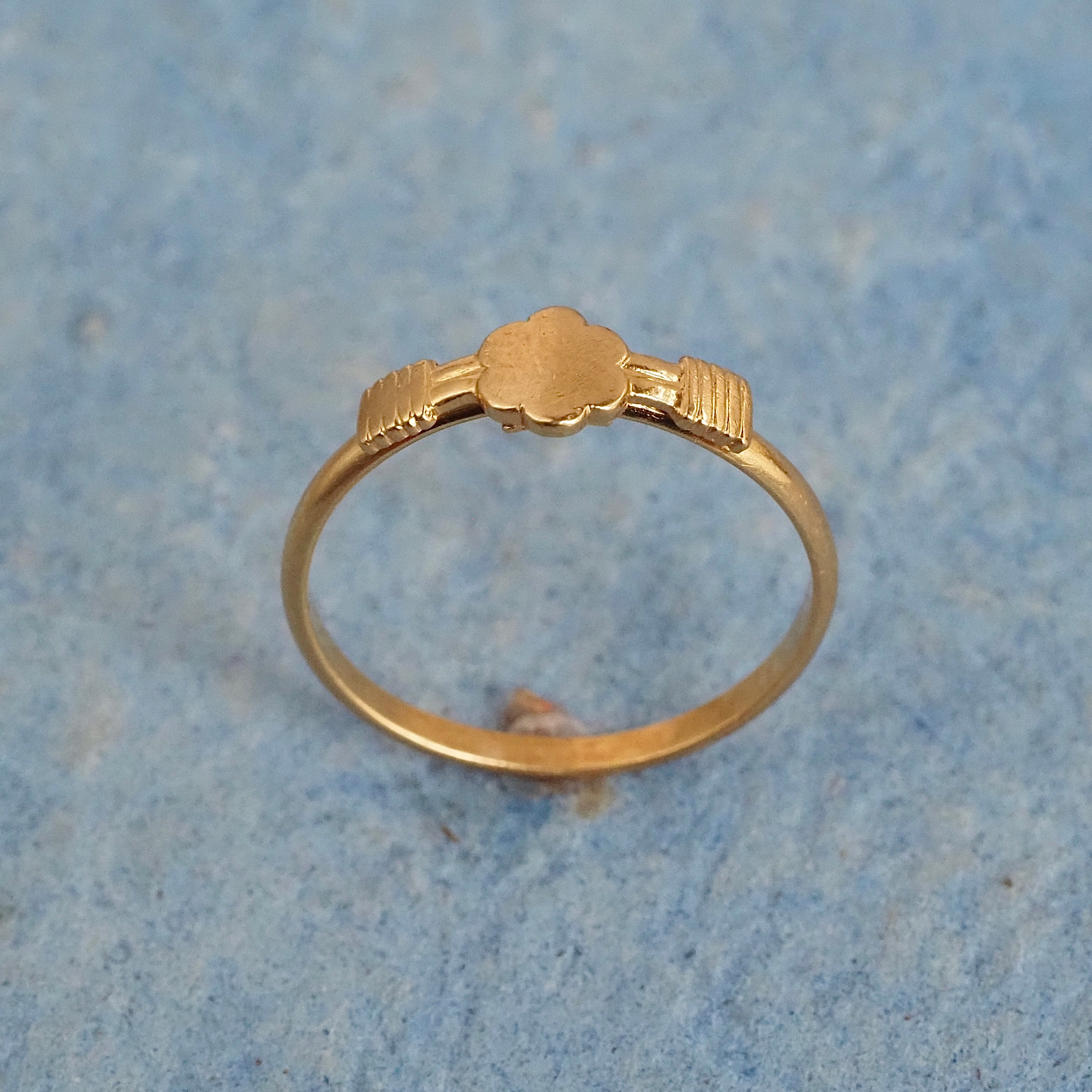 Vintage Italian 18k Gold Buttercup Ring