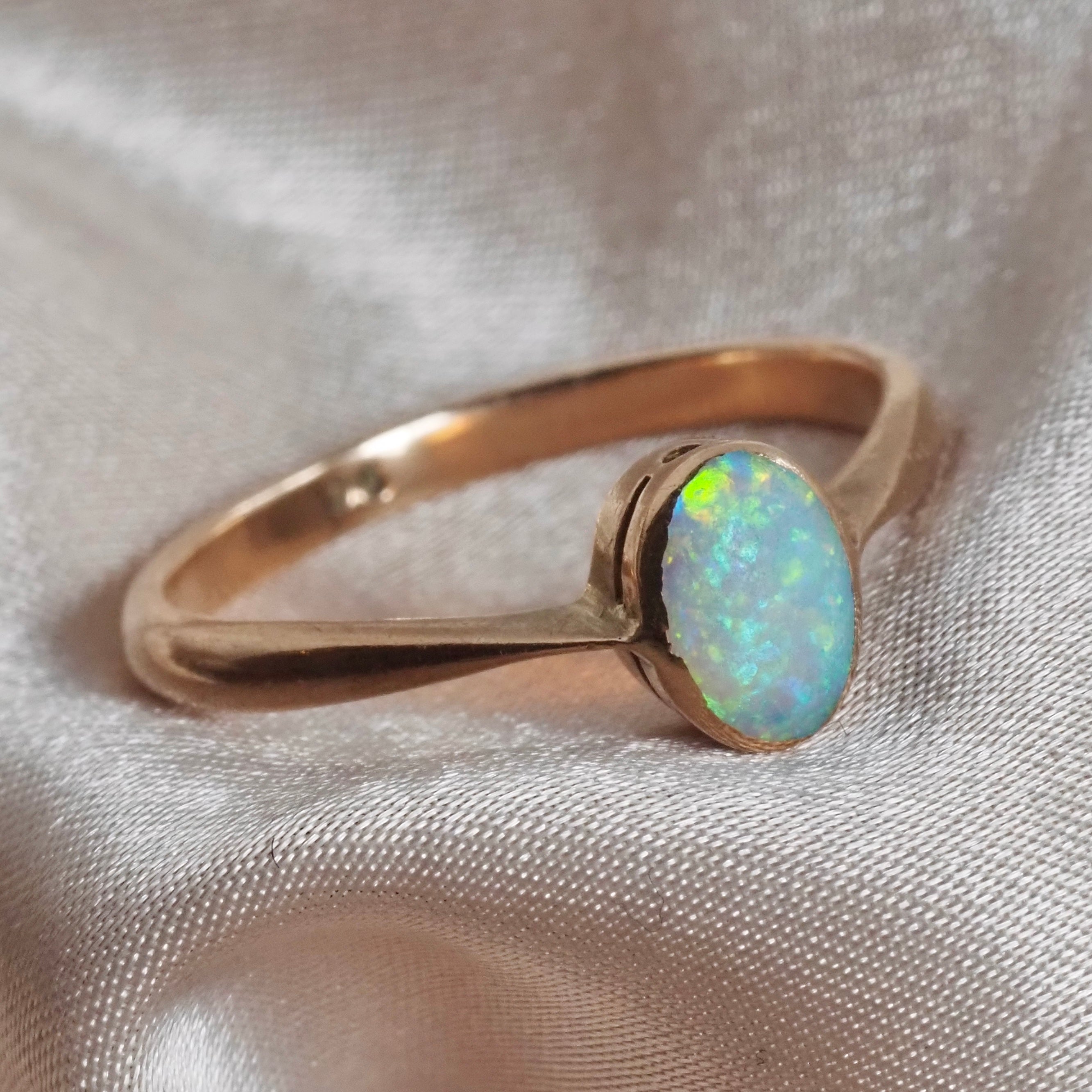 Antique Edwardian 9k Gold Opal Ring