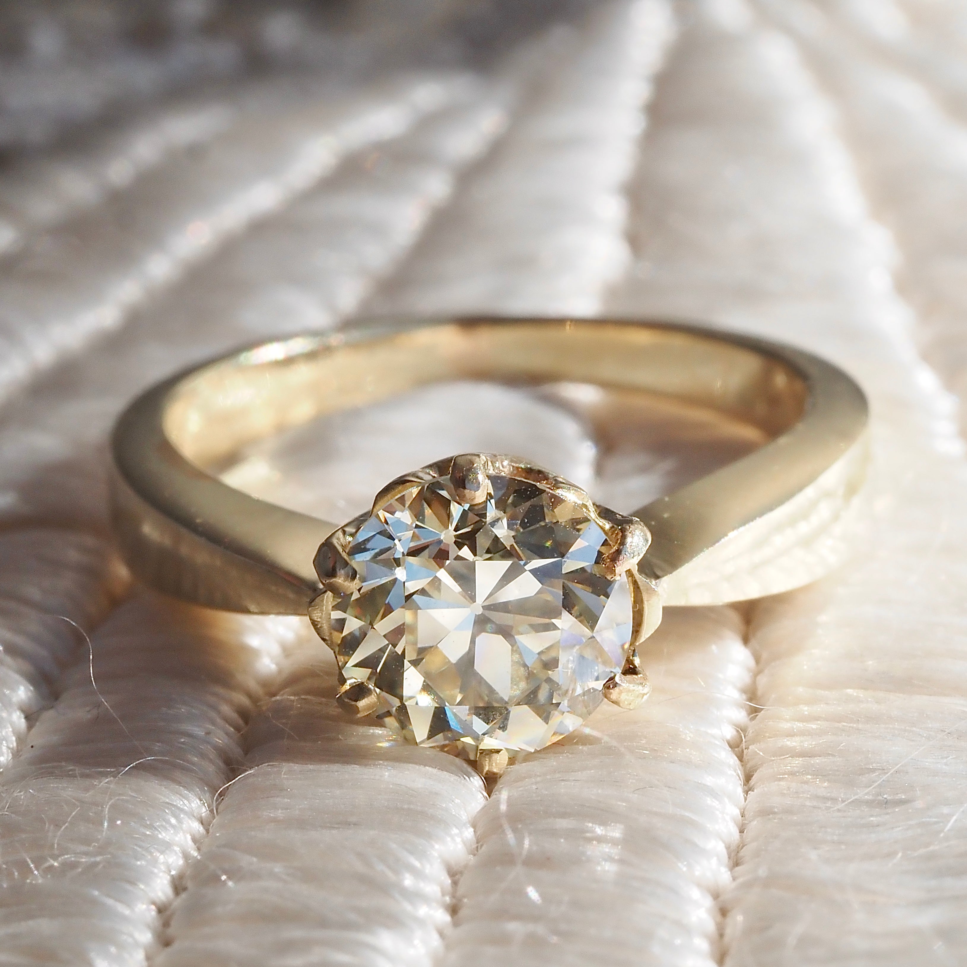 Antique 2.01ct Old European Cut Diamond in Vintage 14k Gold Engagement Ring