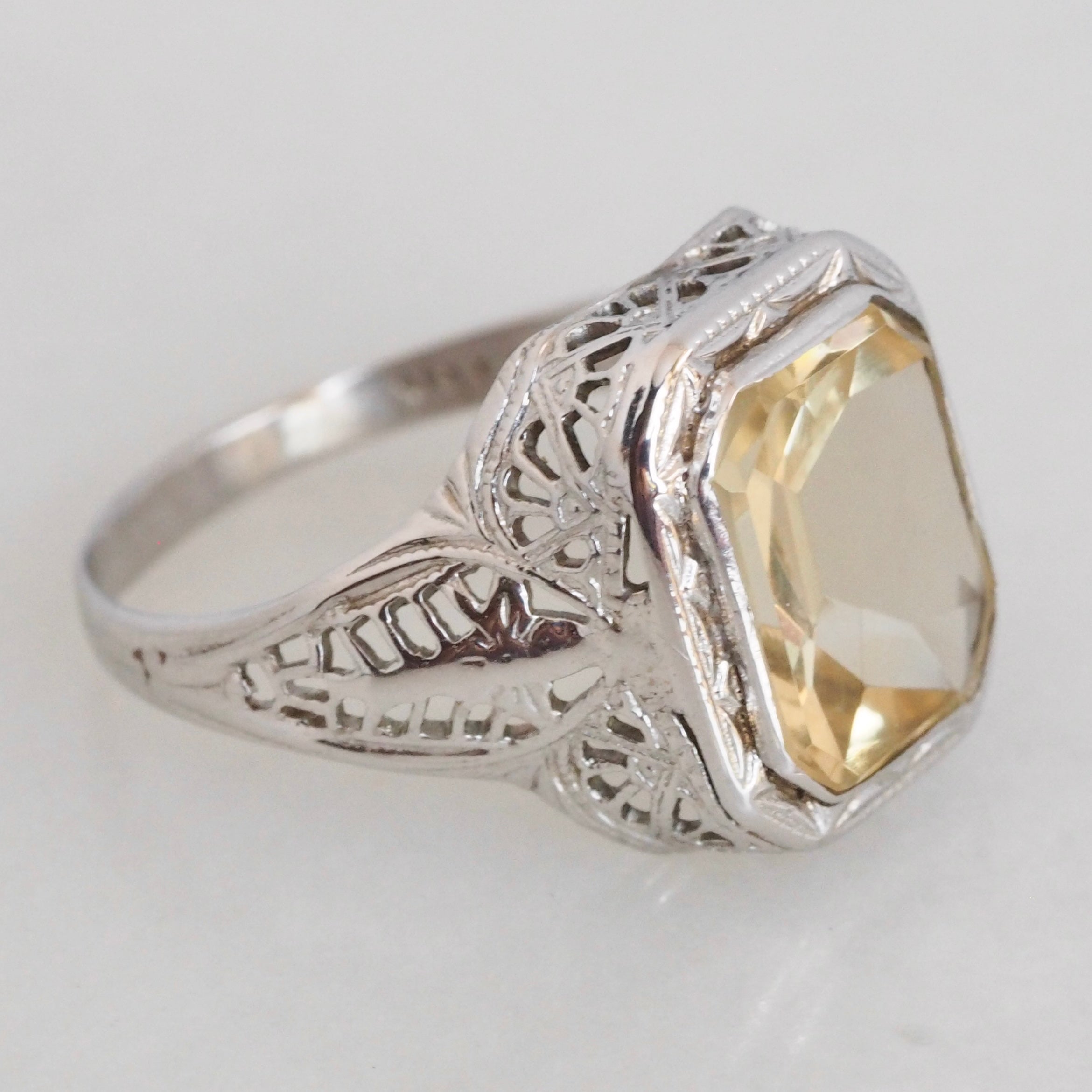Antique Art Deco 14k White Gold Filigree Buff Cut Citrine Ring