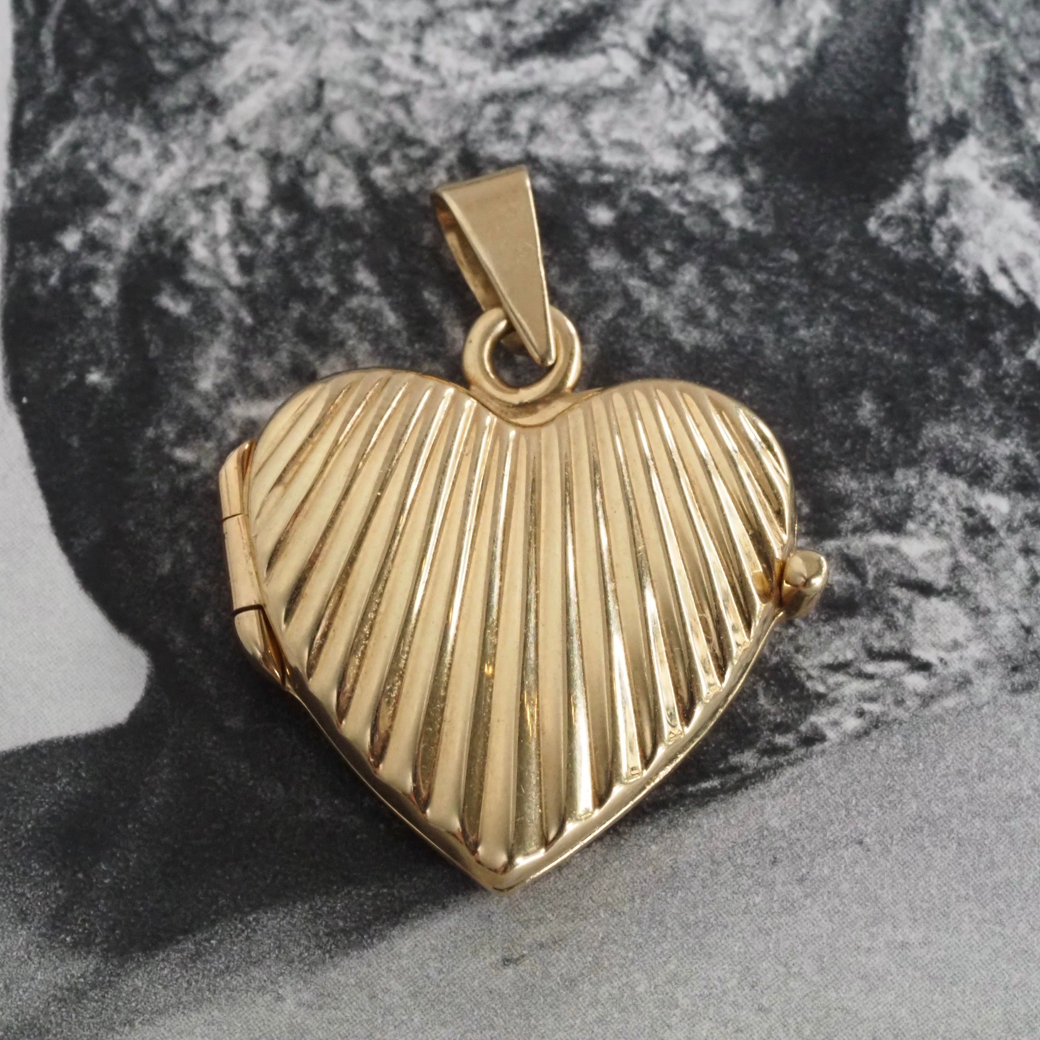 Vintage Italian 14k Gold Heart Locket