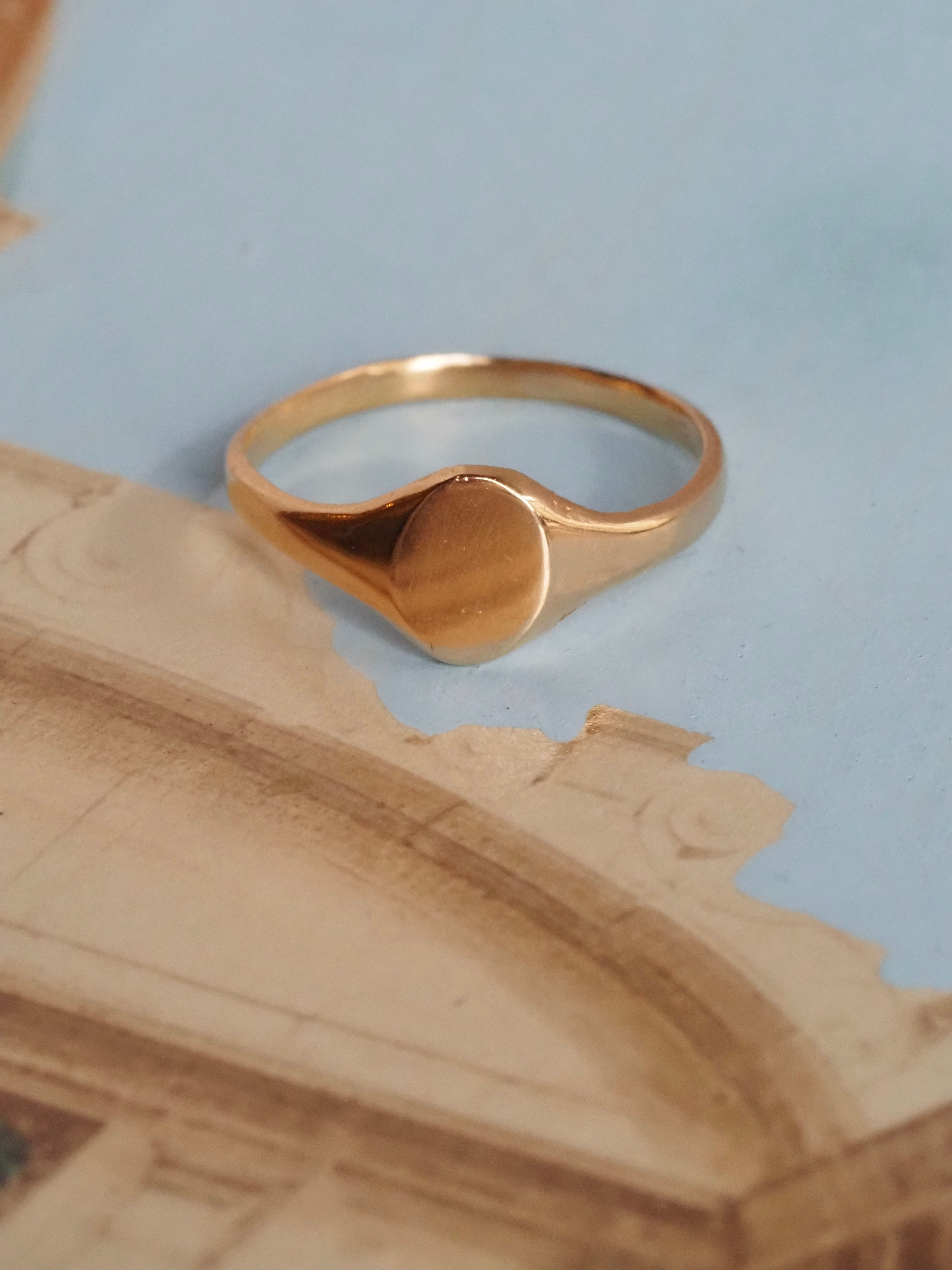 Vintage 14k Gold Signet Ring