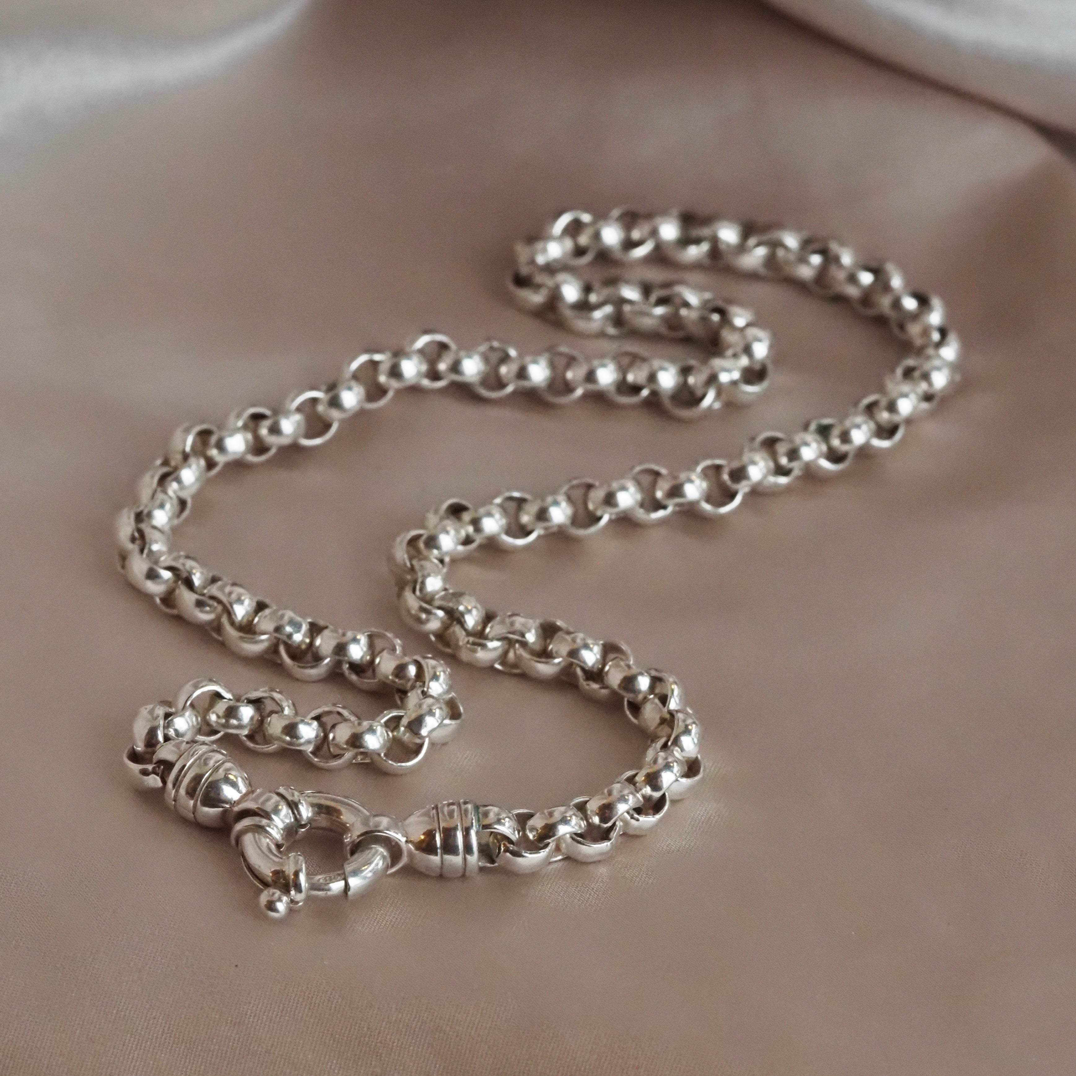 Vintage Sterling Silver Rolo Chain Bolt Clasp Necklace