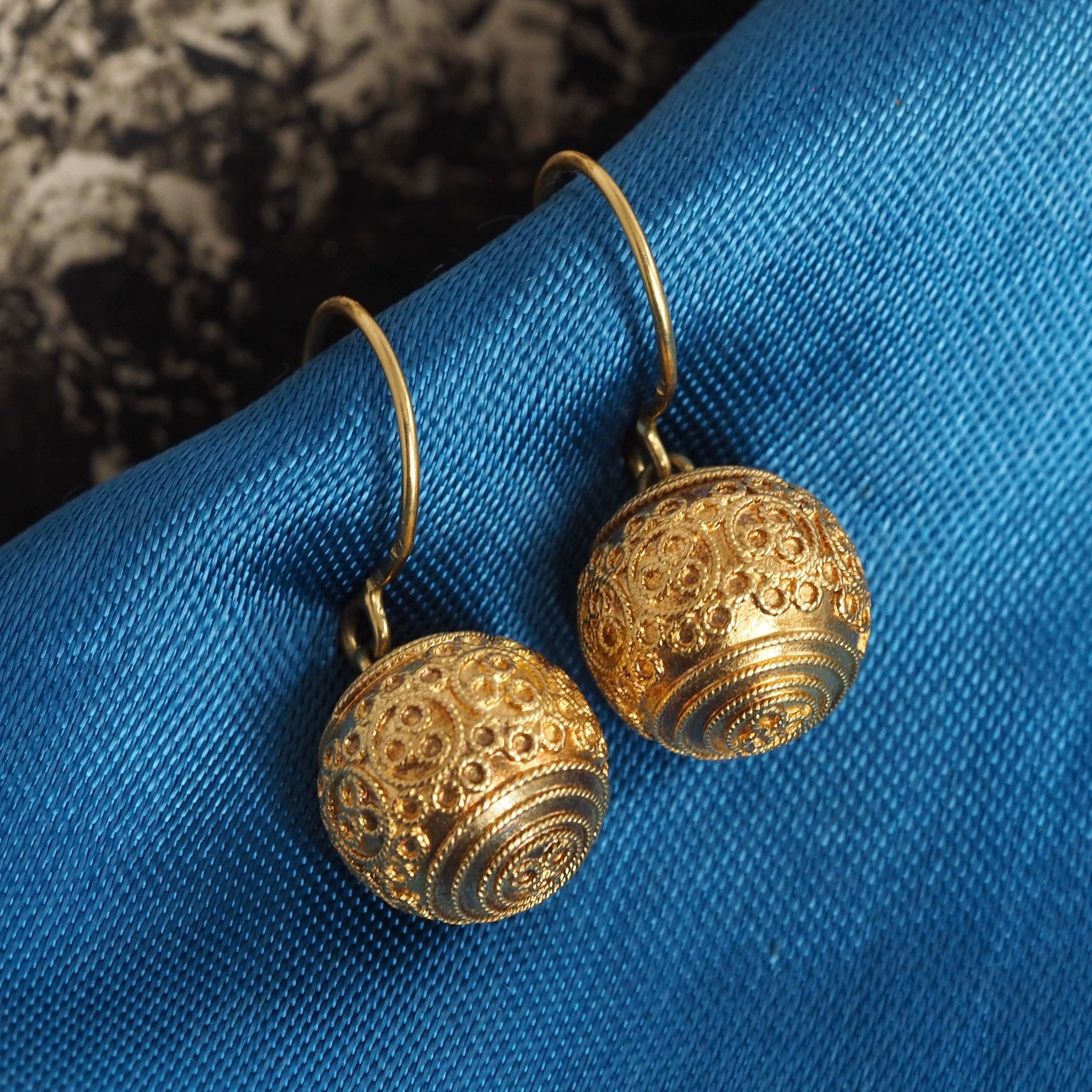 Antique Portuguese 19k Gold Filigree Ball Earrings