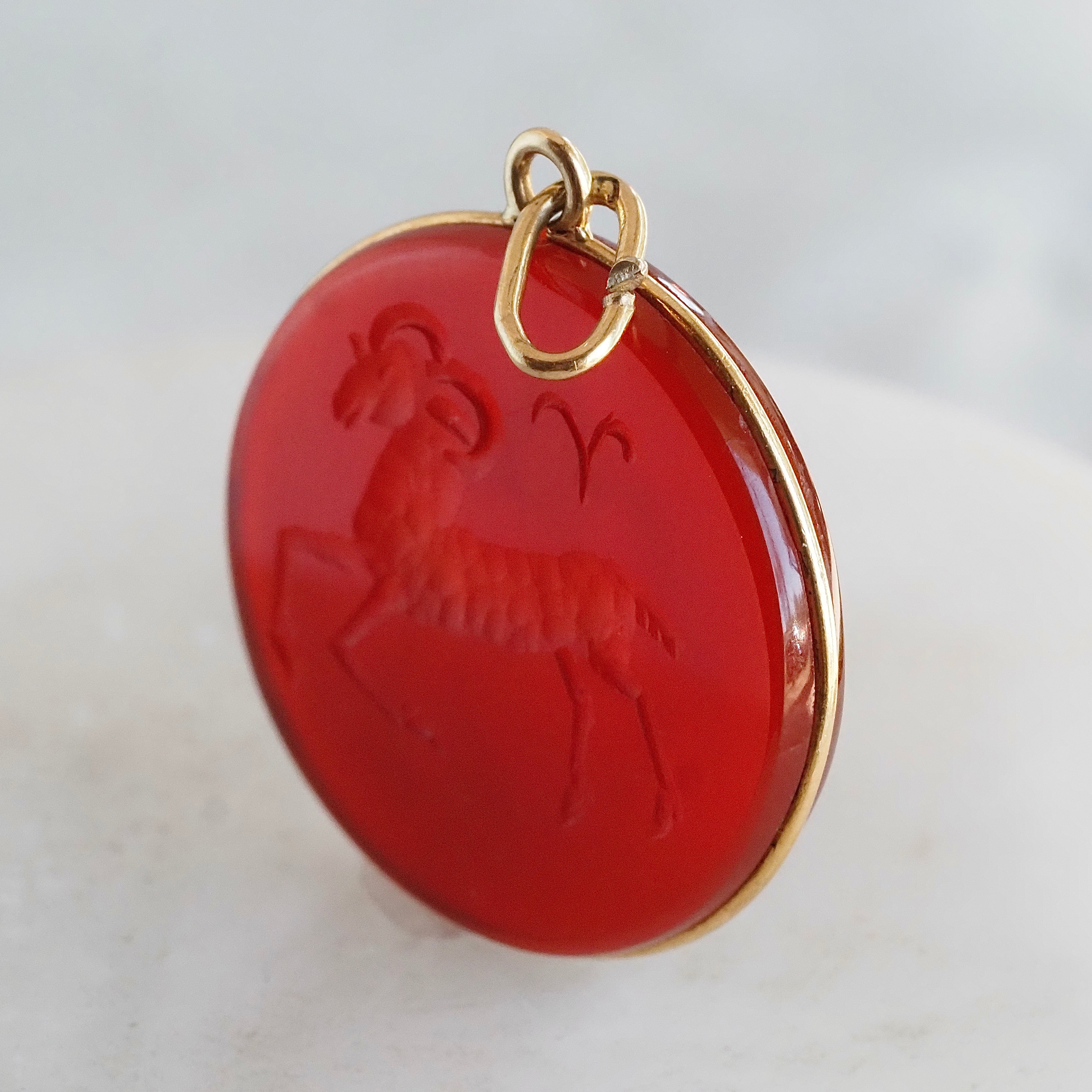 Vintage Carnelian Aries Intaglio 18k Gold Charm Pendant