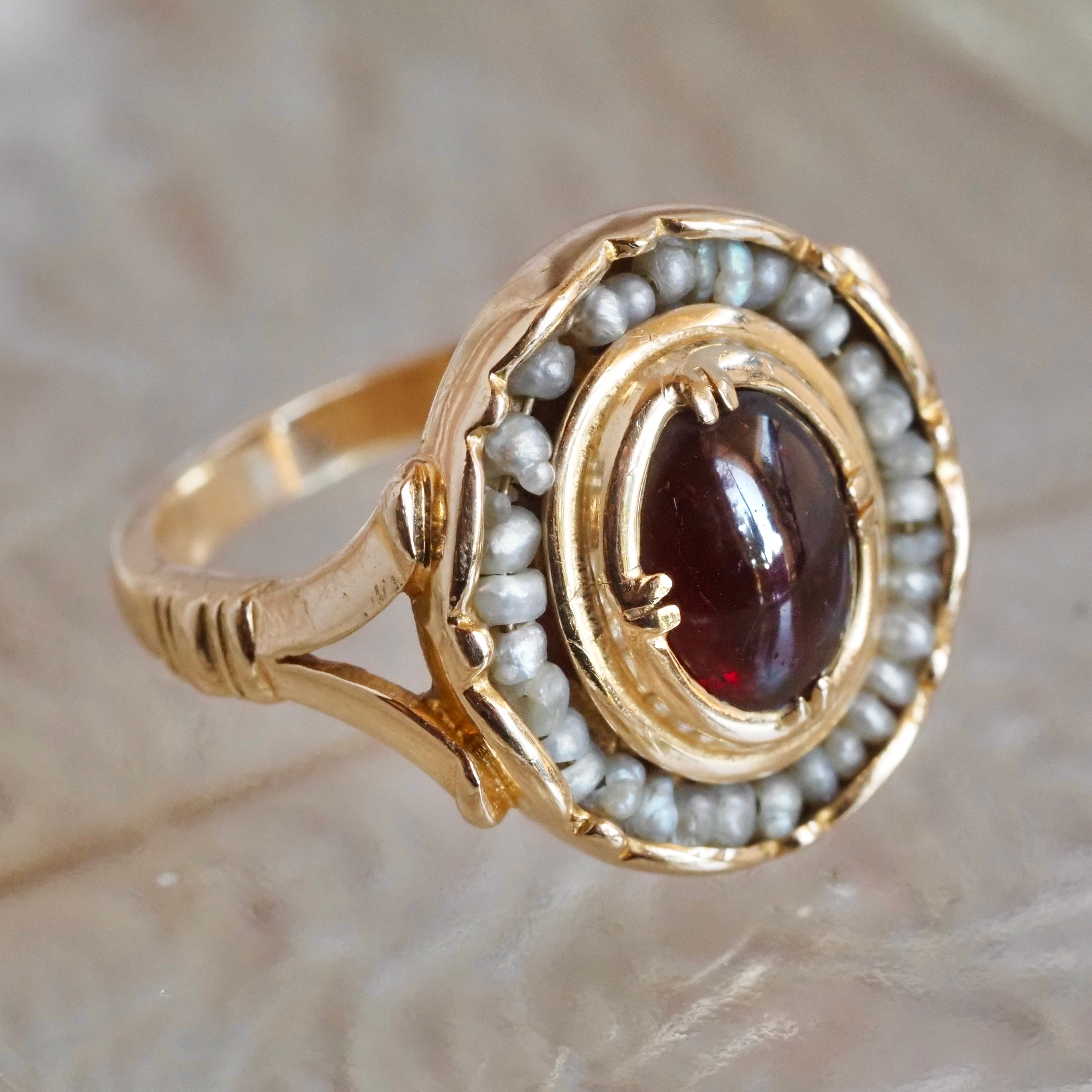 Vintage Metropolitan Museum of Art Reproduction 14k Gold Garnet and Seed Pearl Ring