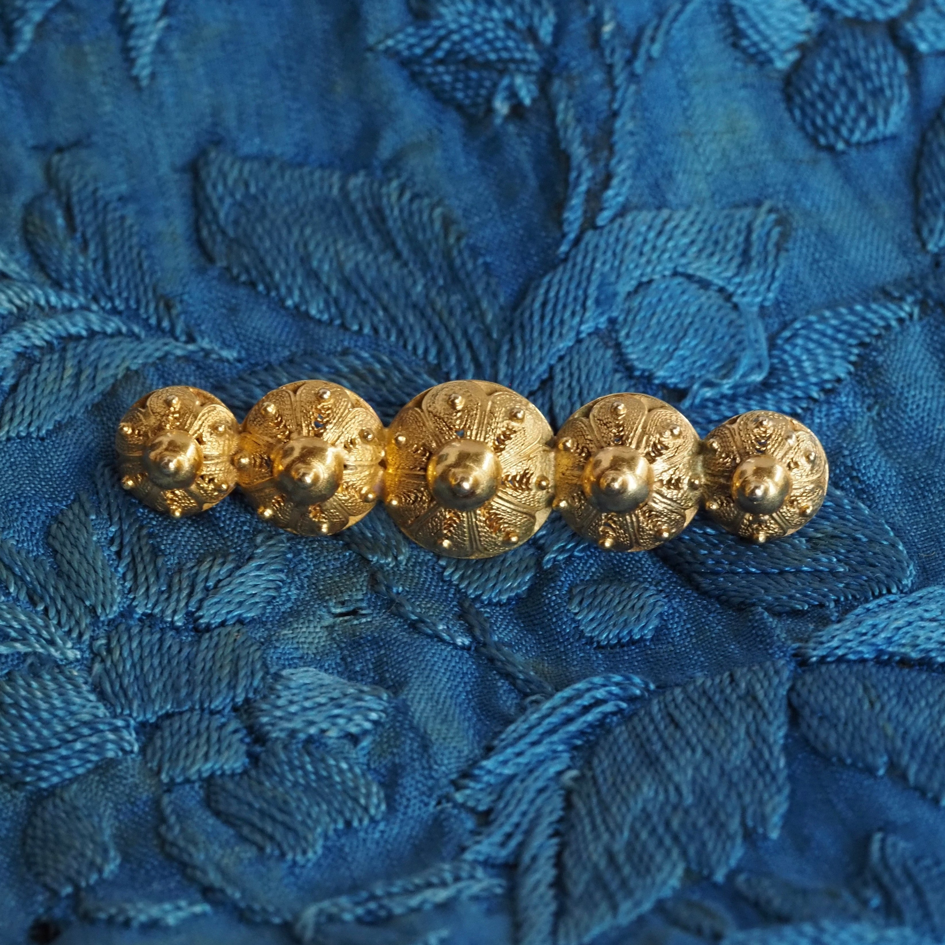 Antique Etruscan Style 18k Gold Filigree Pin